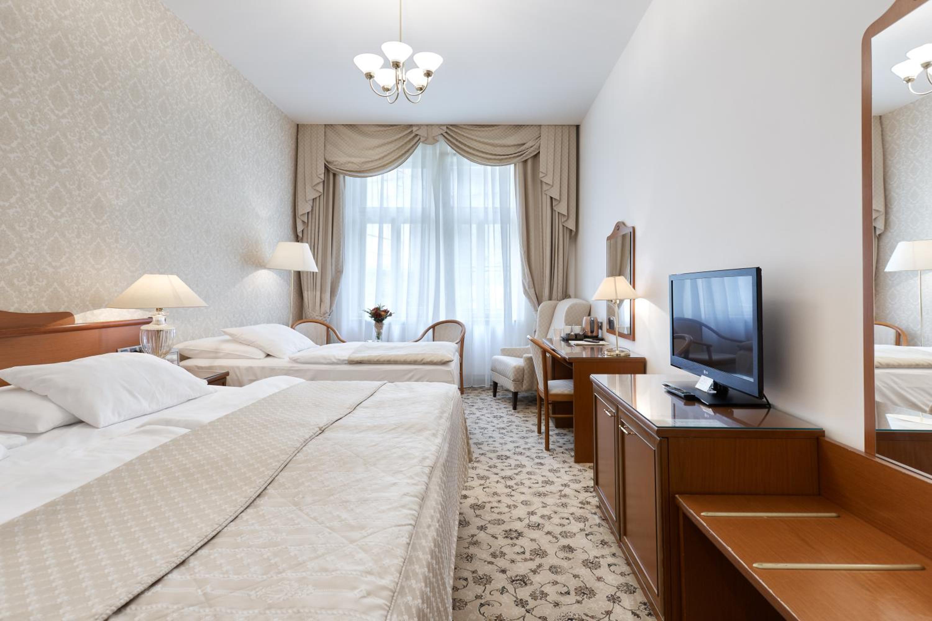 Triple Room - Photo 1