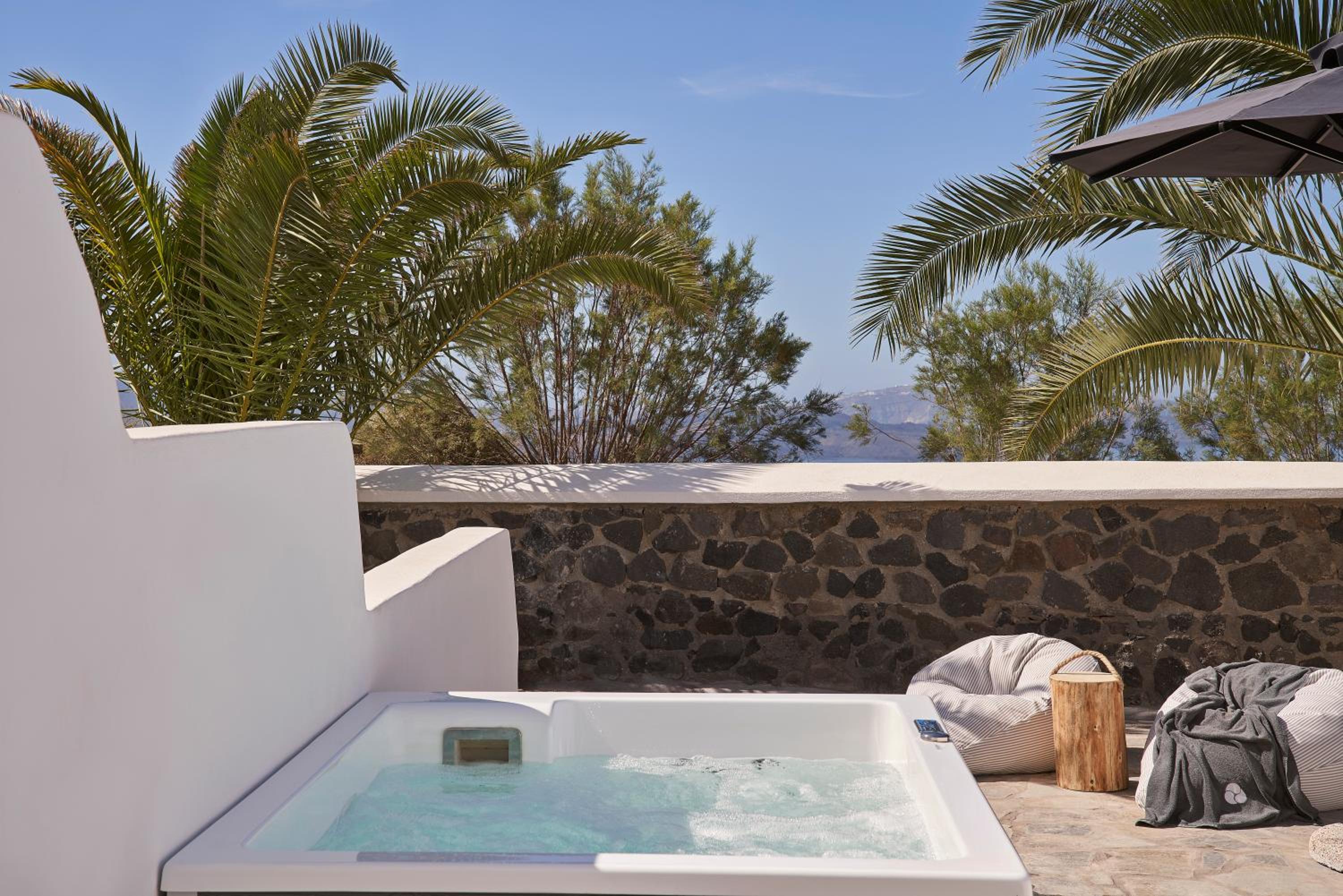 Junior Suite with Jetted Tub & Garden View - Photo 8