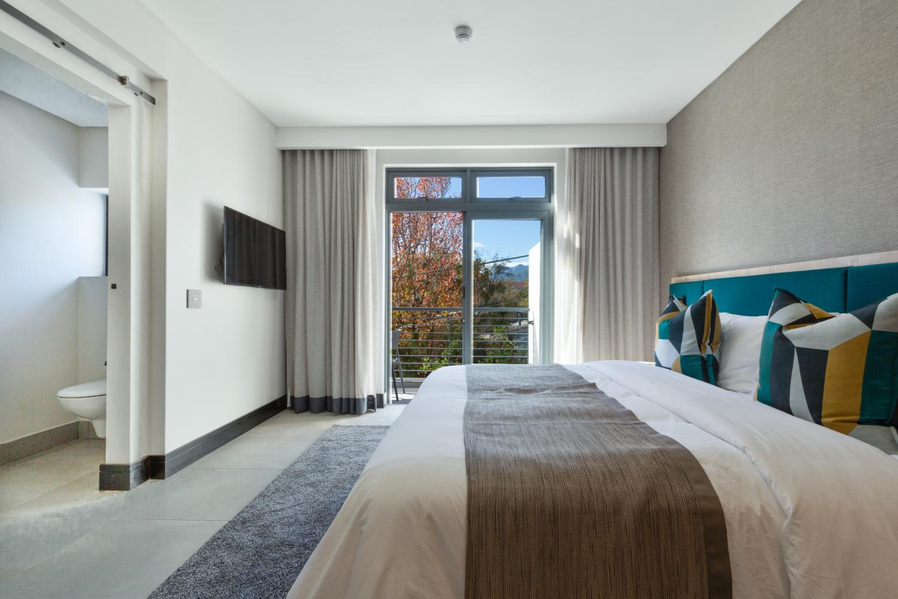 Deluxe Double Room - Photo 2