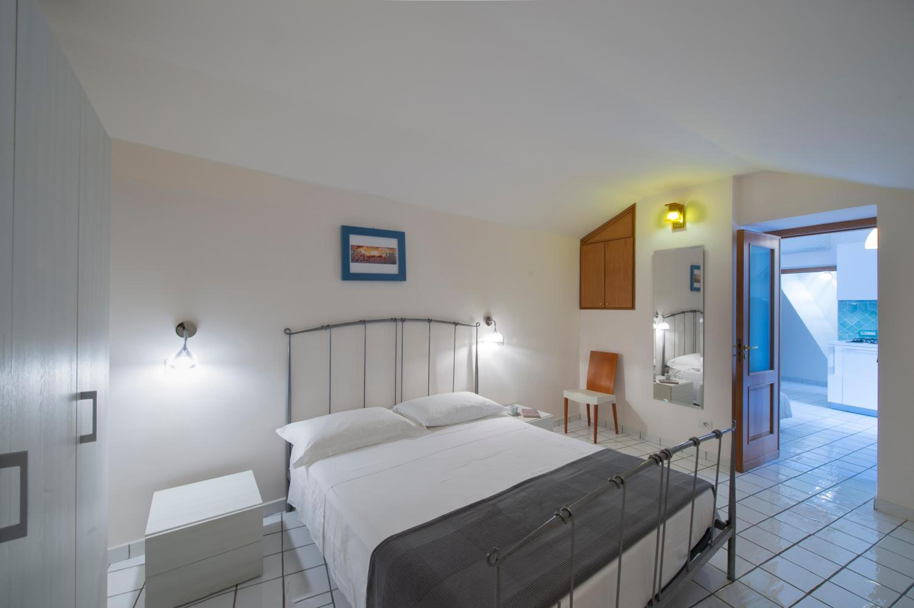 One-Bedroom Apartment - Separate Building photo 1