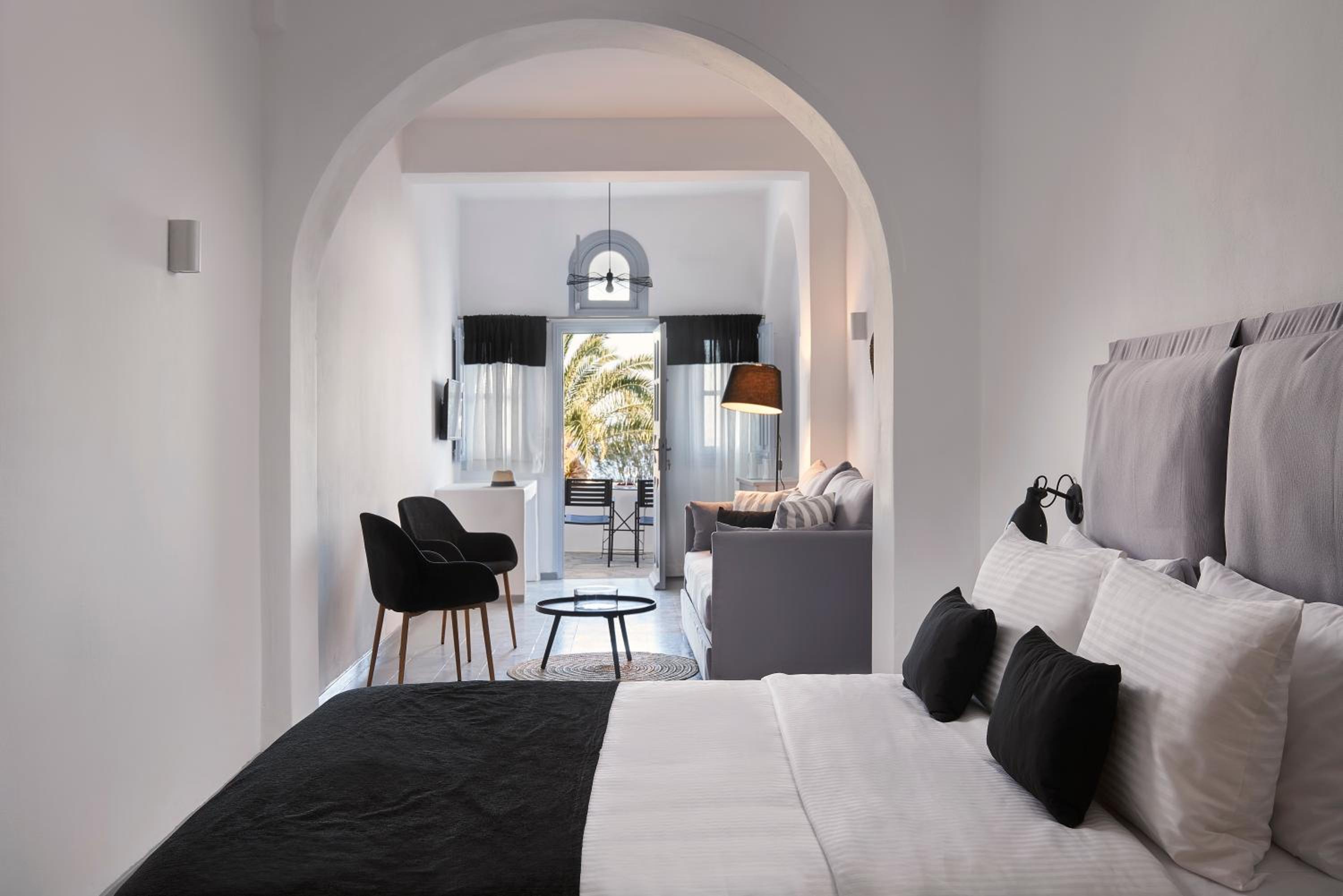 Standard Room with Caldera View - Photo 1