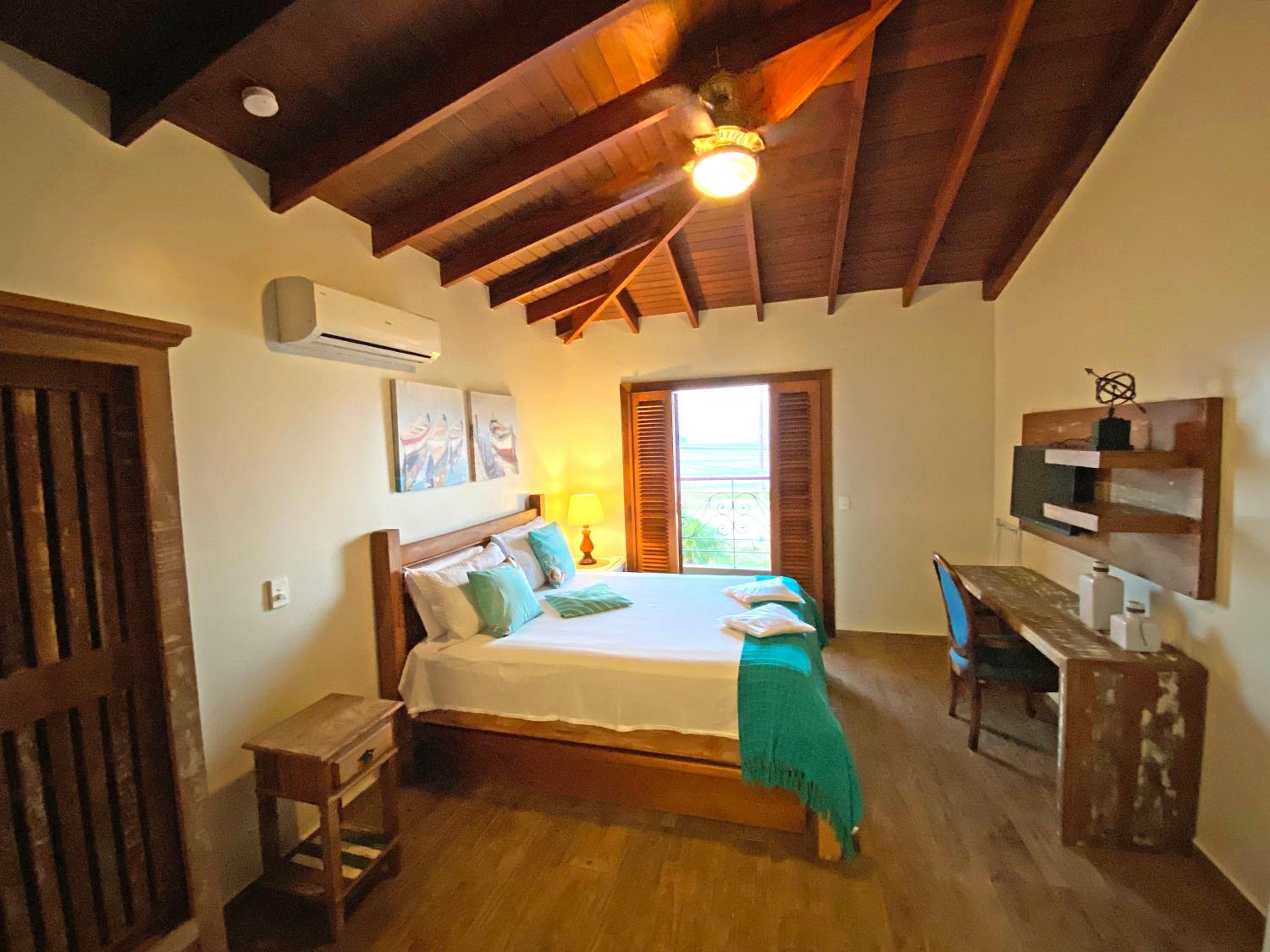 Deluxe Suite with Sea View
