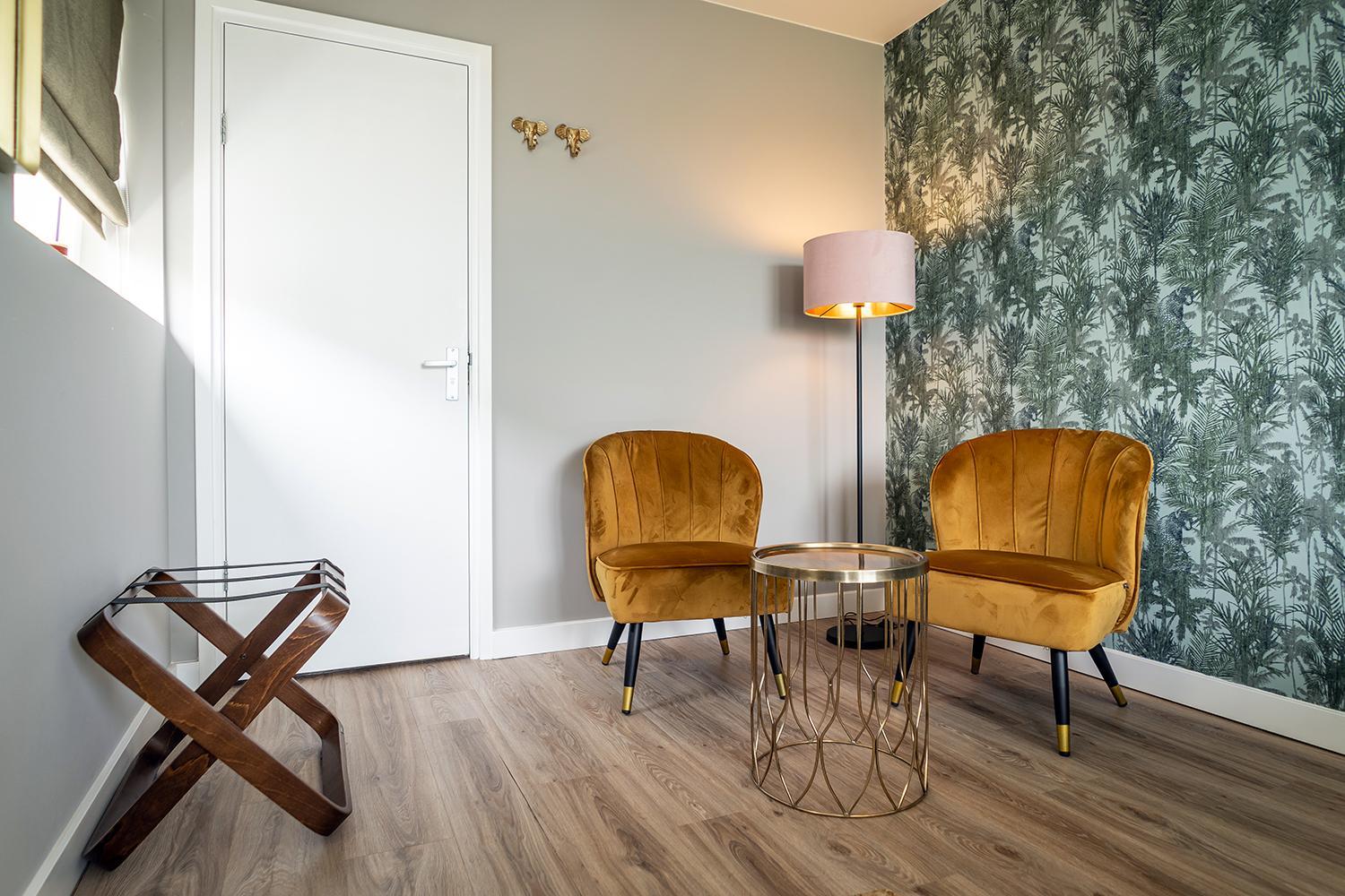 Suite - Photo 6
