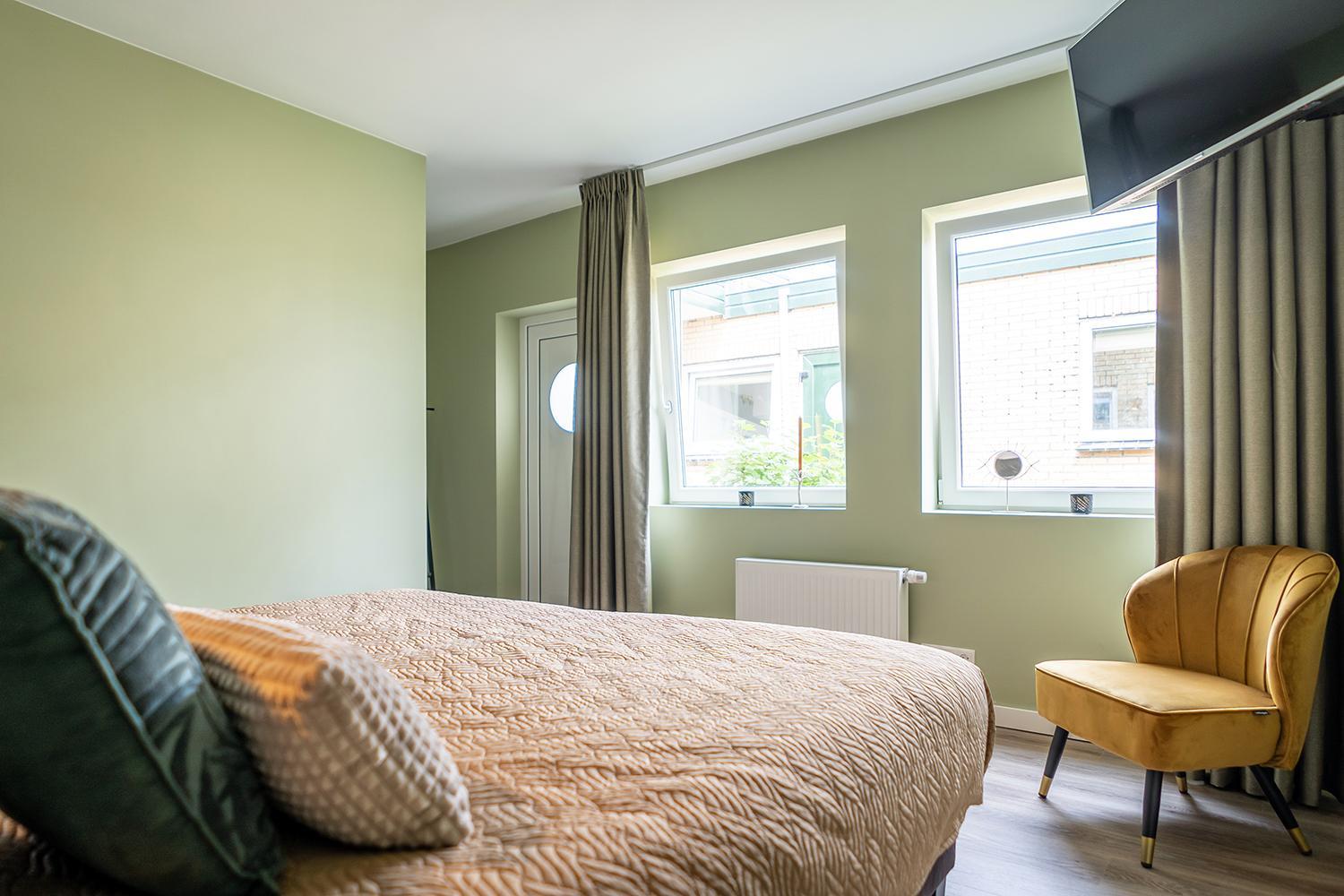 Suite - Photo 12