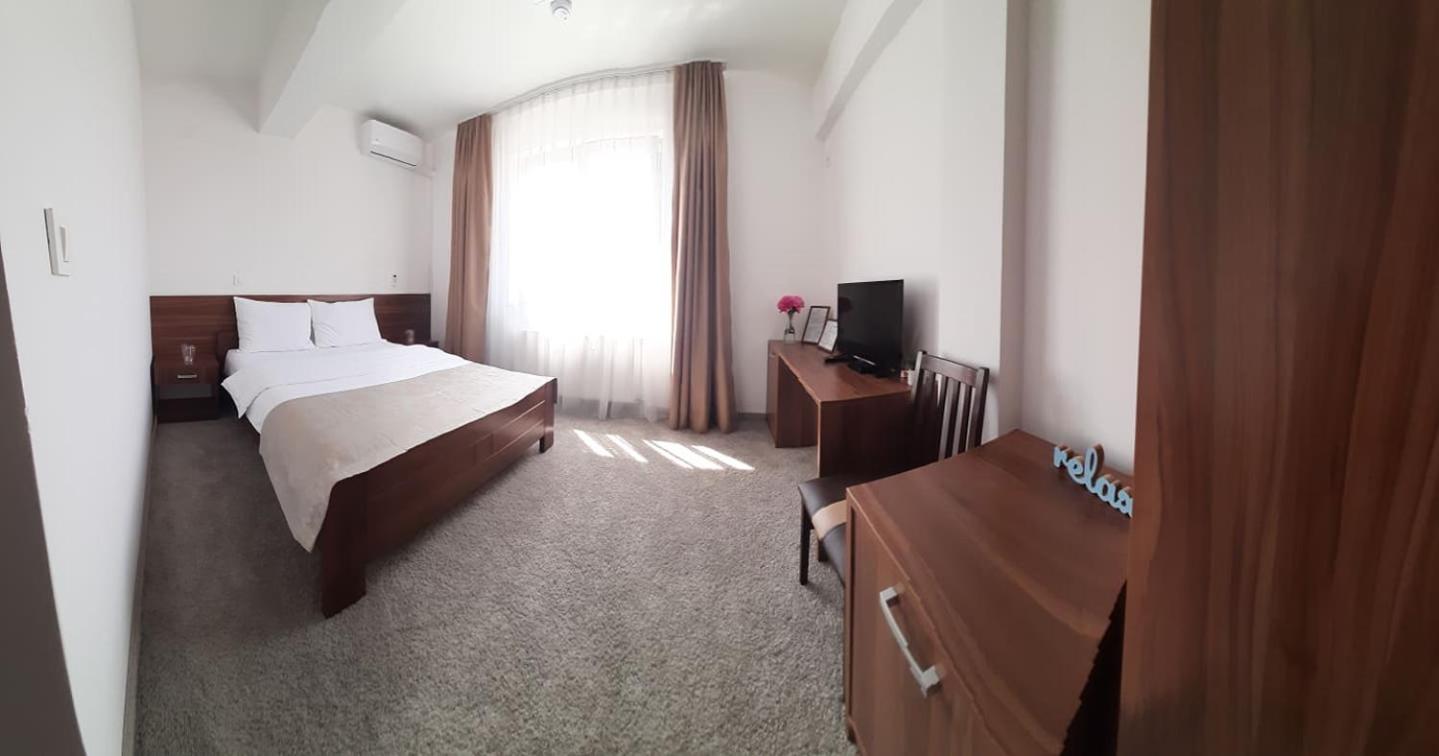 Standard Double Room photo 2