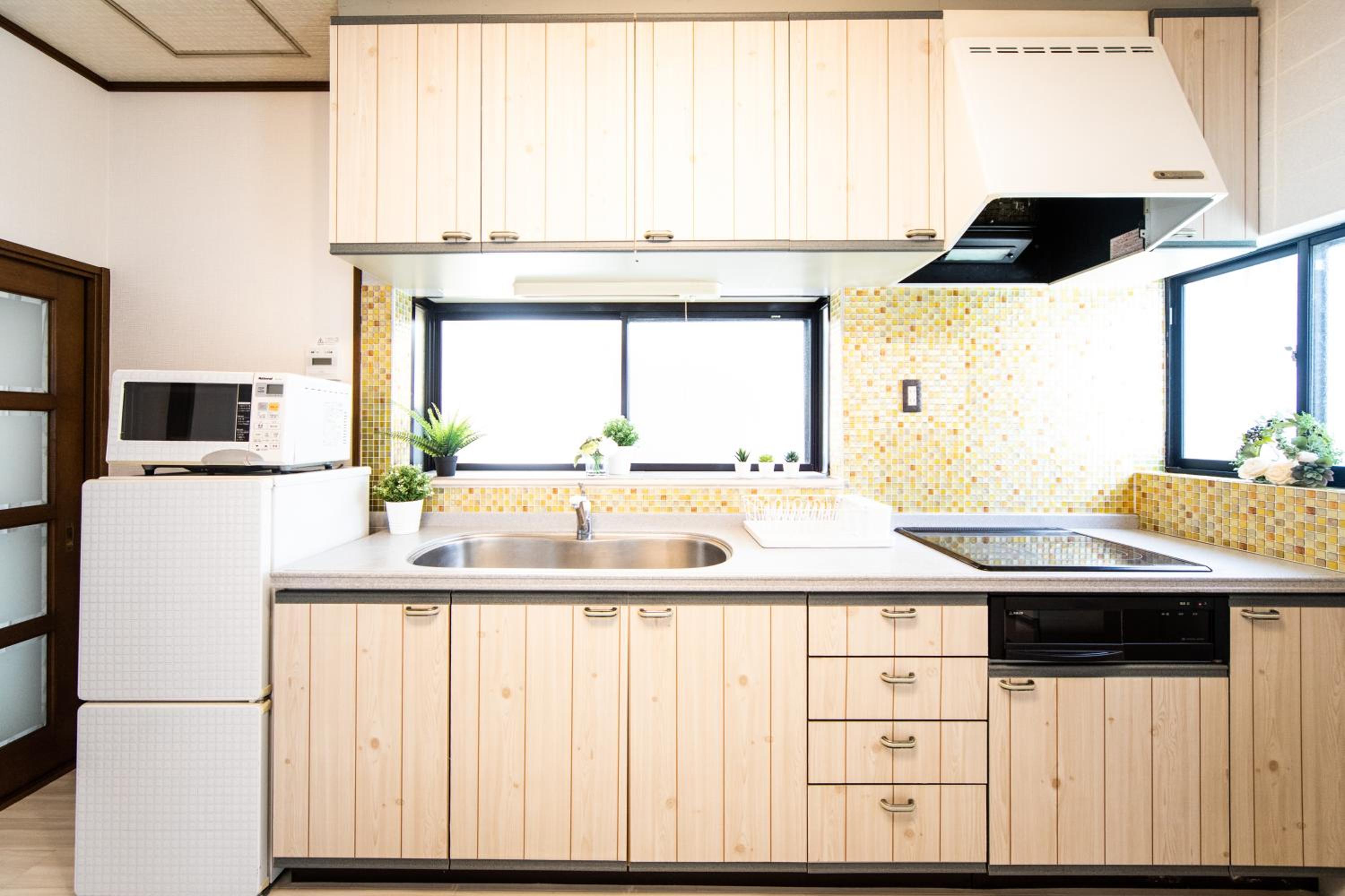 Three-Bedroom House - Photo 37
