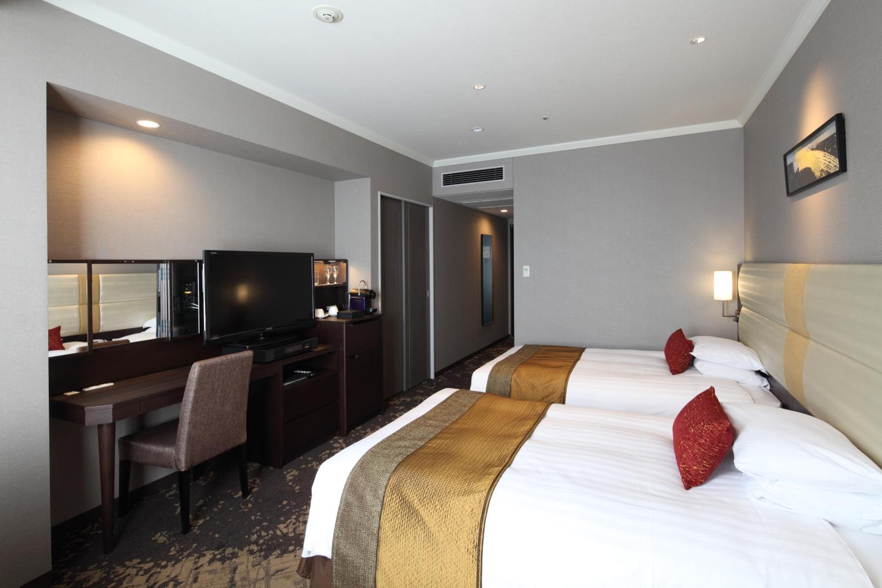 Excel Twin Room - Non-Smoking - Photo 6