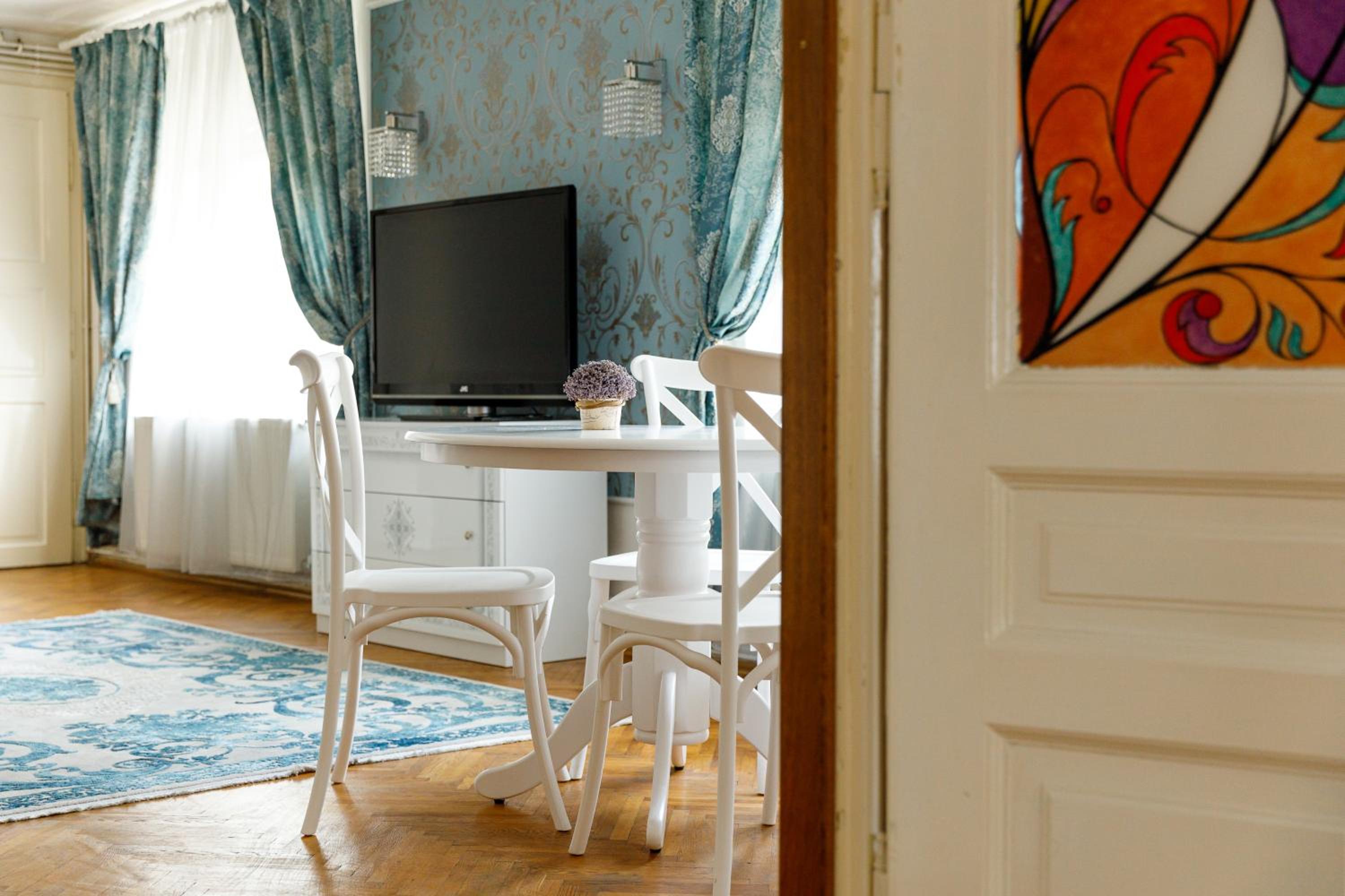 Two-Bedroom Apartment - Photo 14