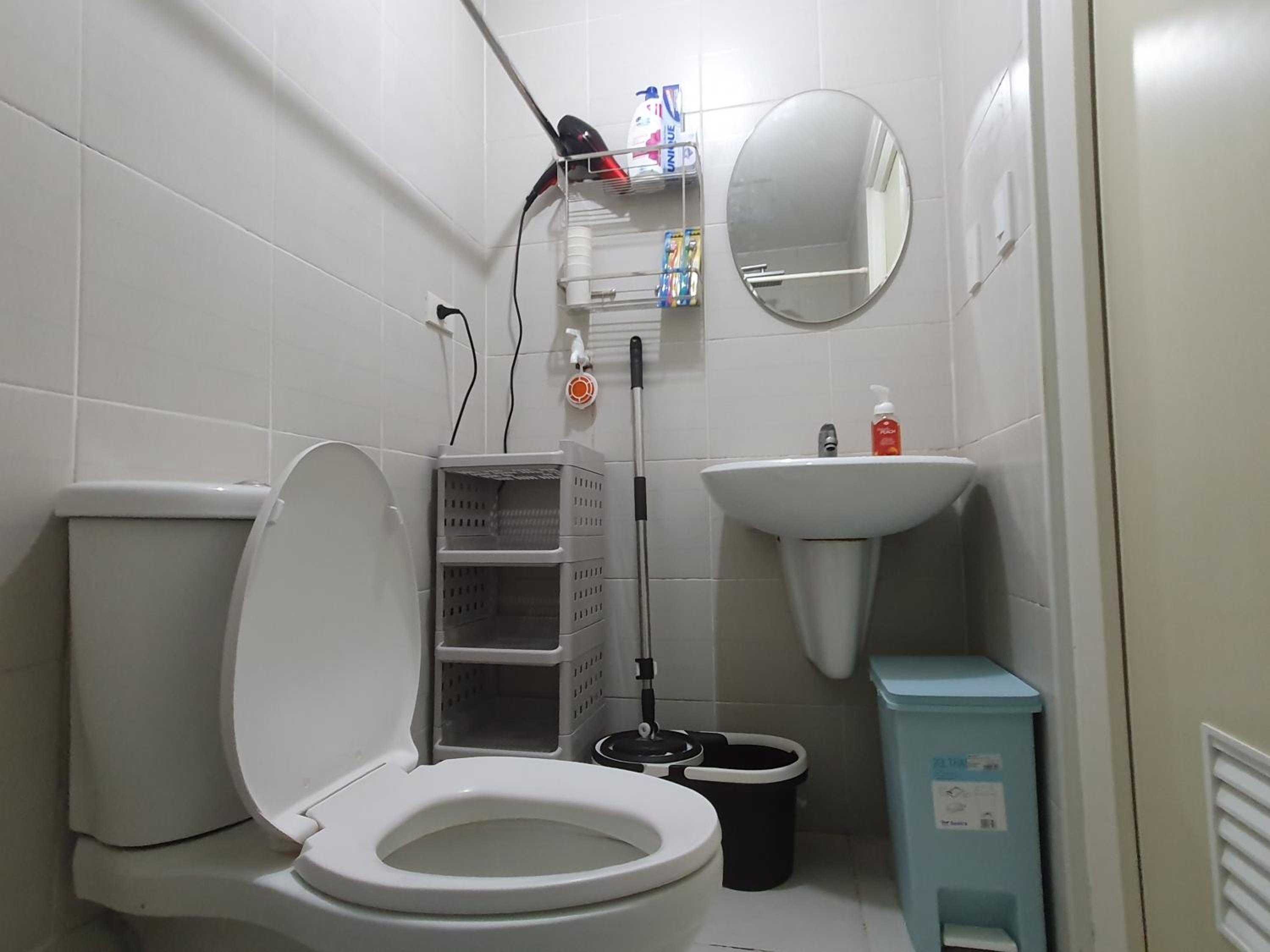 One-Bedroom Apartment - Photo 3
