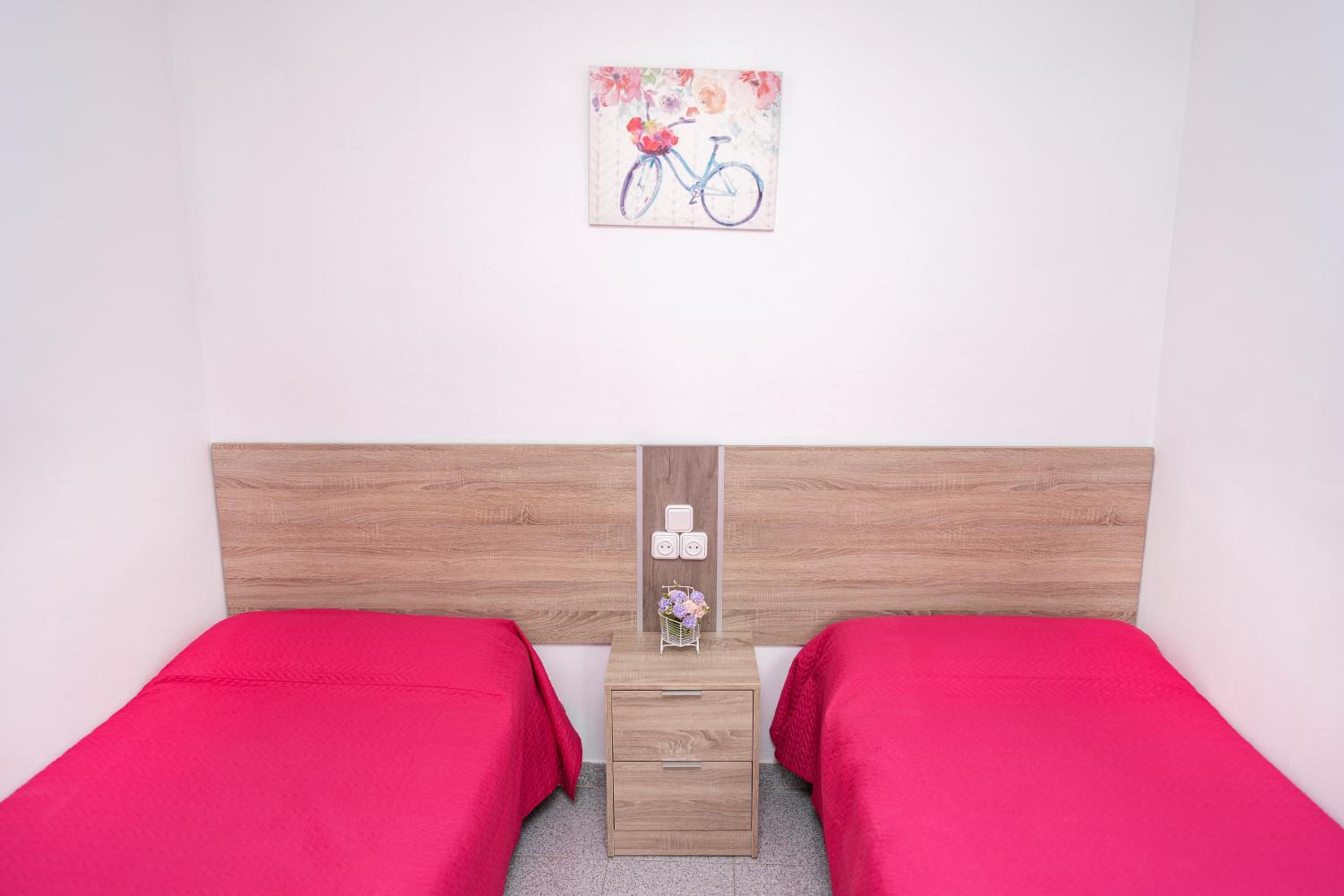 One-Bedroom Apartment - Photo 8
