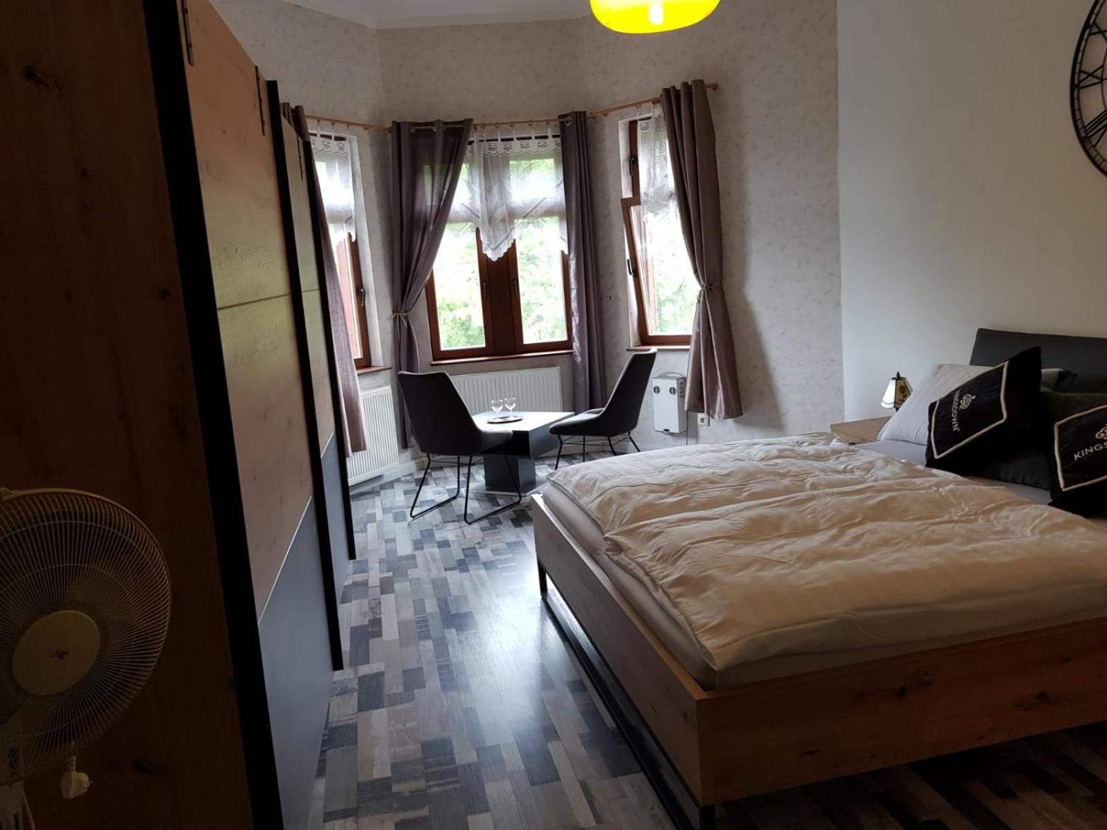 Double Room - Photo 6