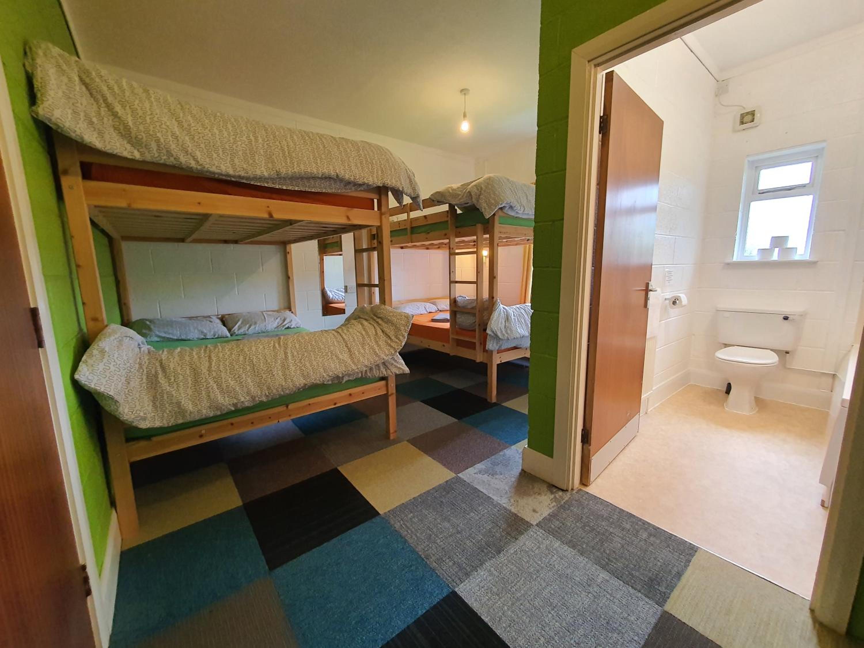 Quadruple Private Room with Ensuite photo 2