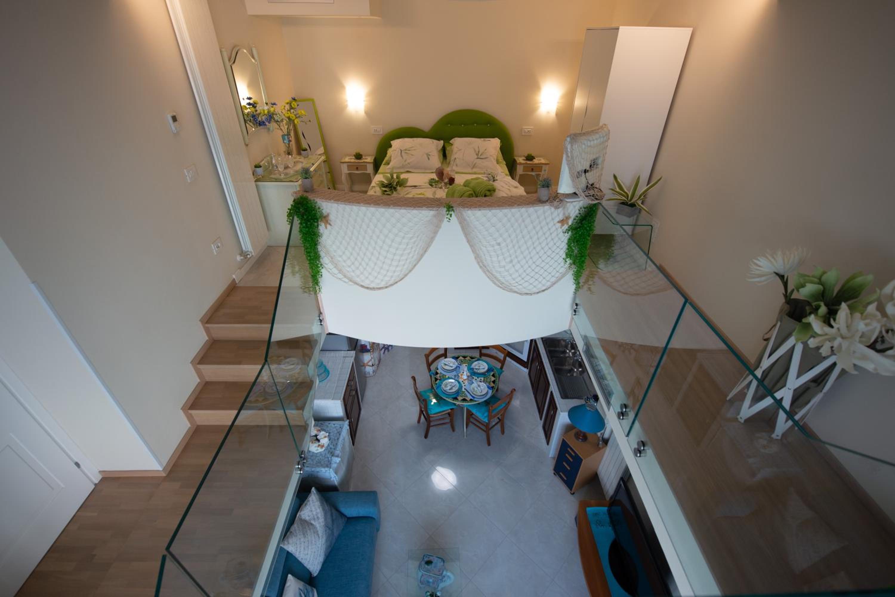 One-bedroom Loft Apartment