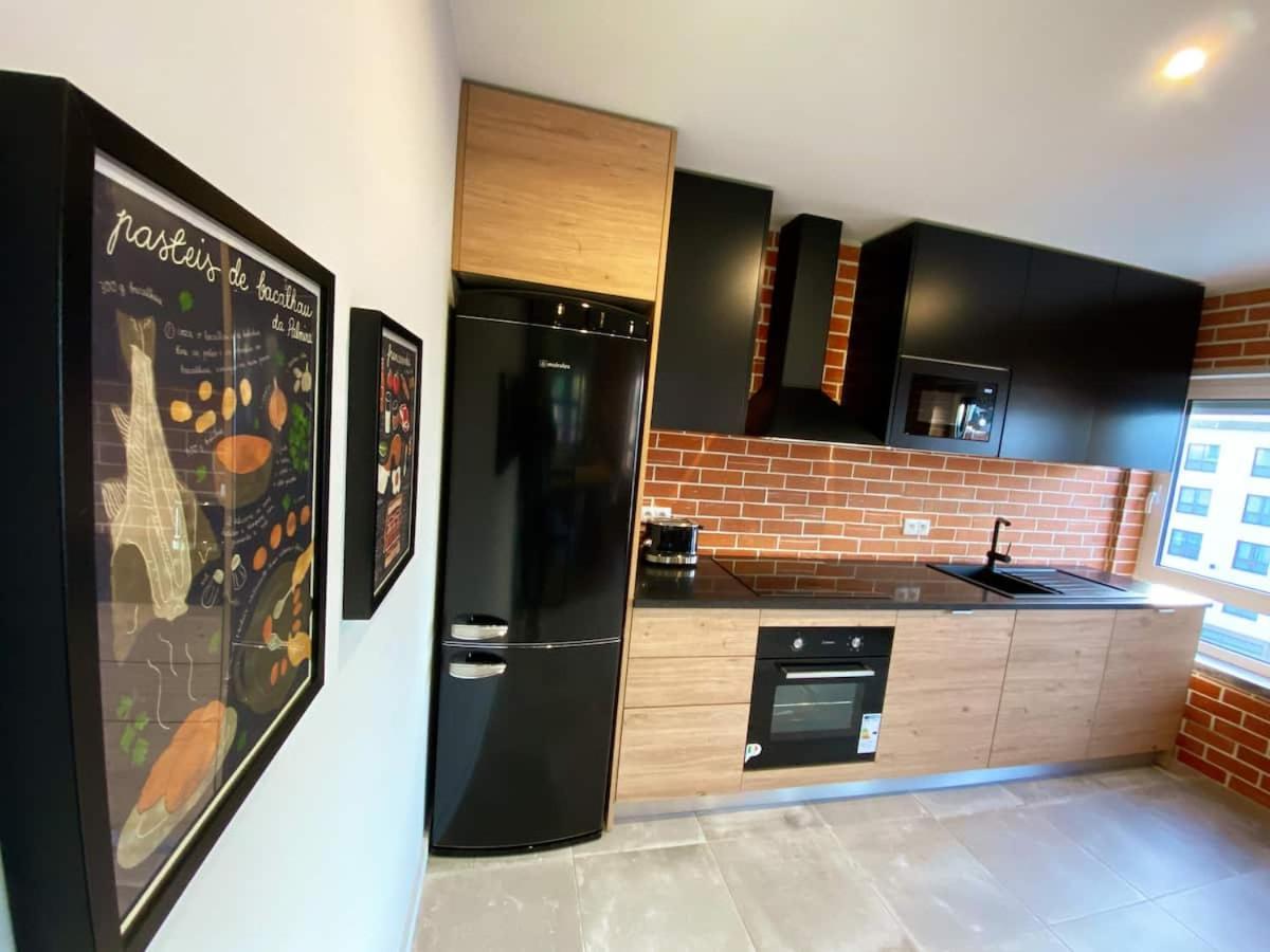 Two-Bedroom Apartment - Photo 11