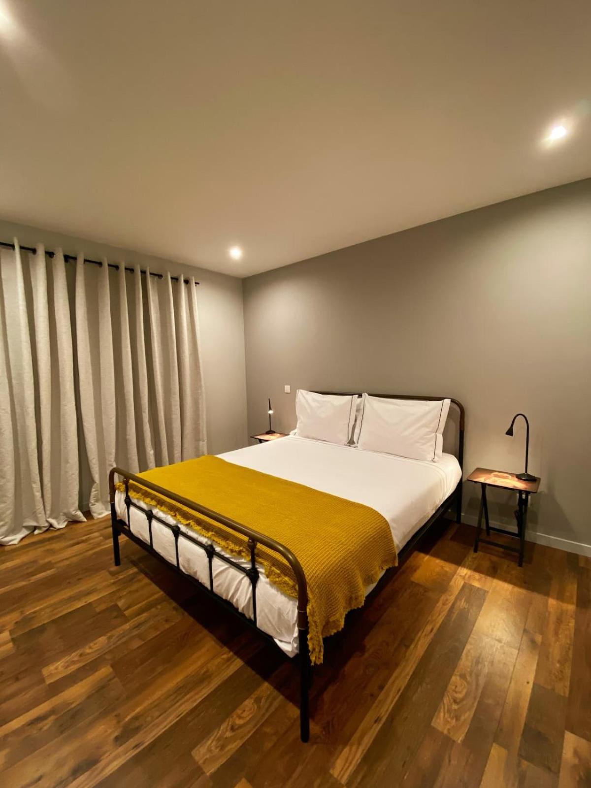Two-Bedroom Apartment - Photo 7