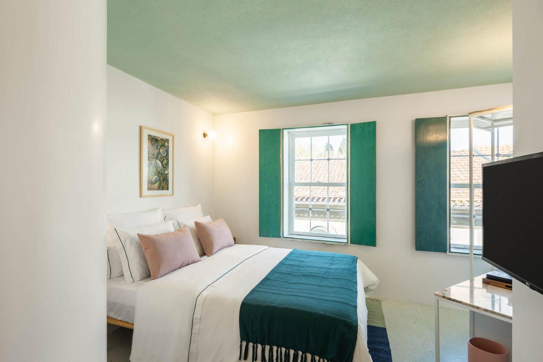 Double or Twin Room - Photo 2