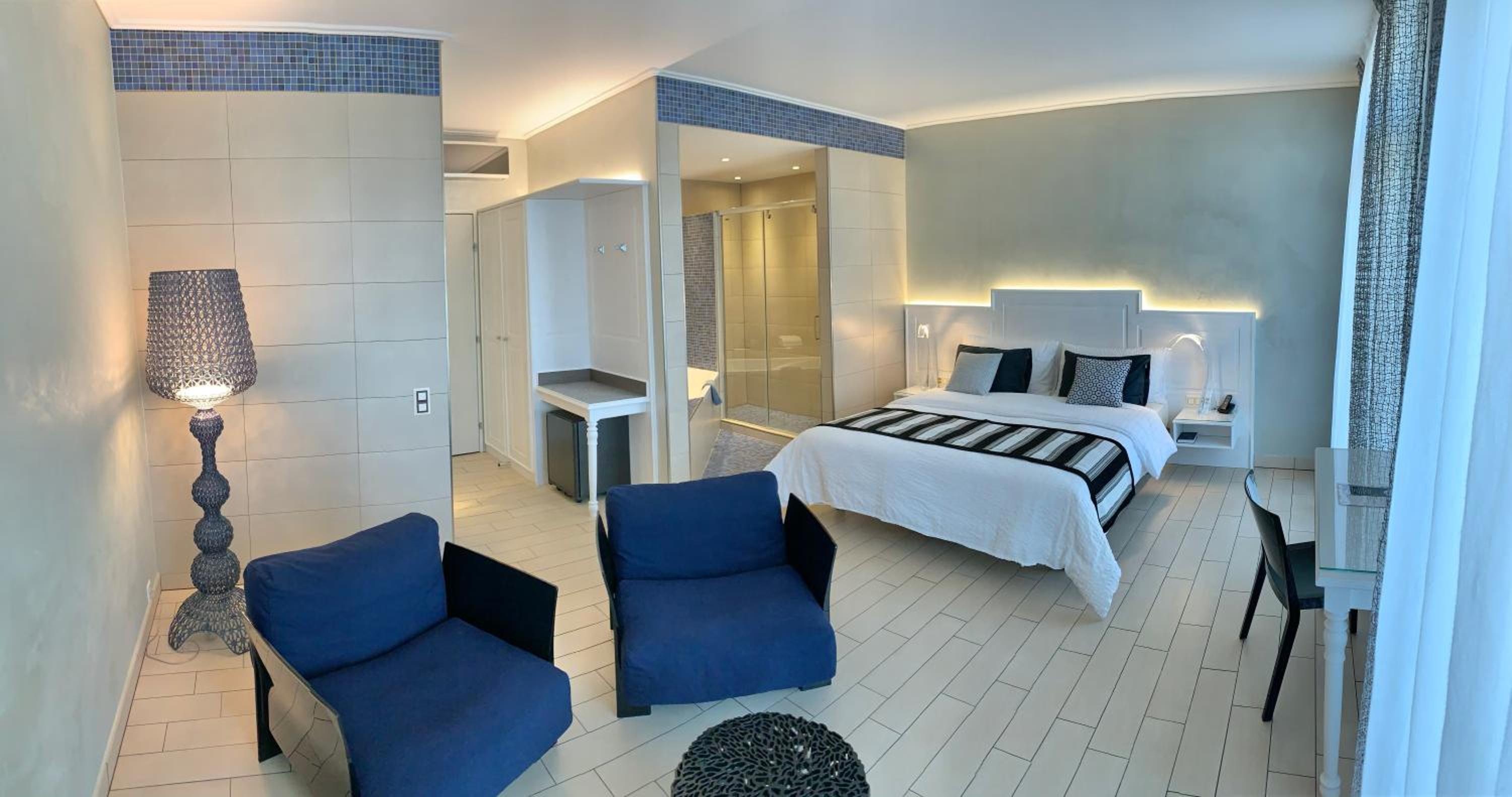 Superior Top Twin Room - Photo 11