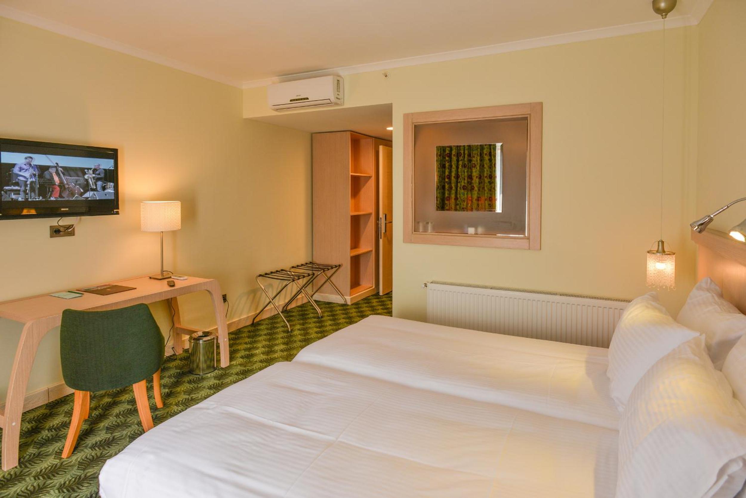 Double Or Twin Room With Mountain View photo 1