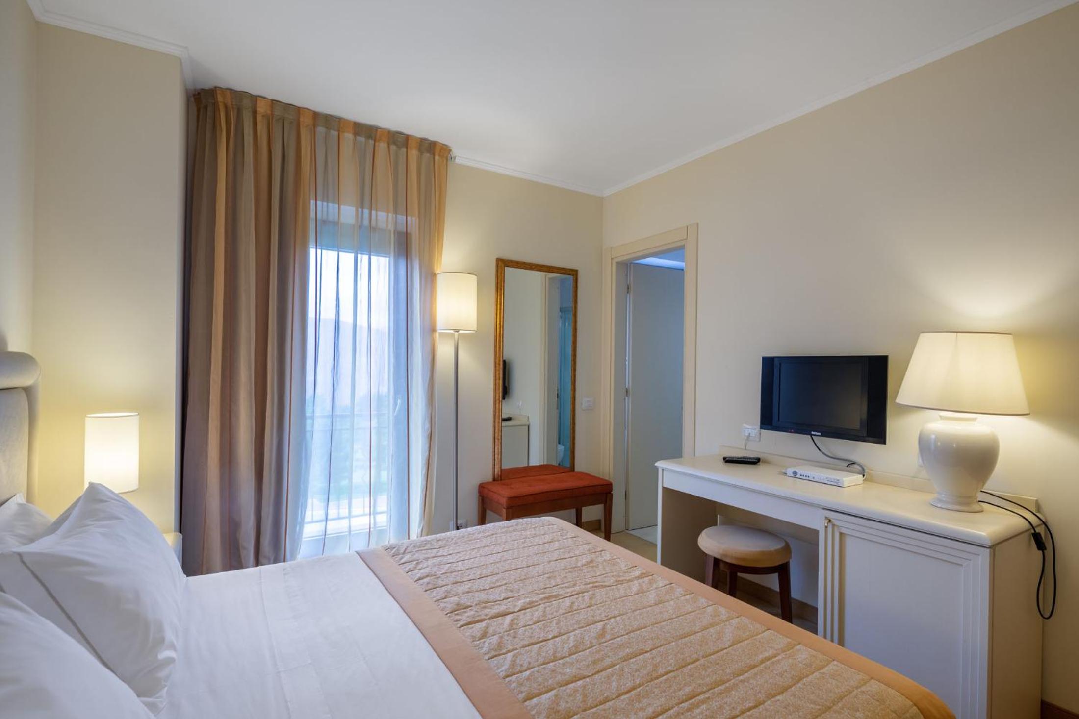 Superior Double Room - Photo 2