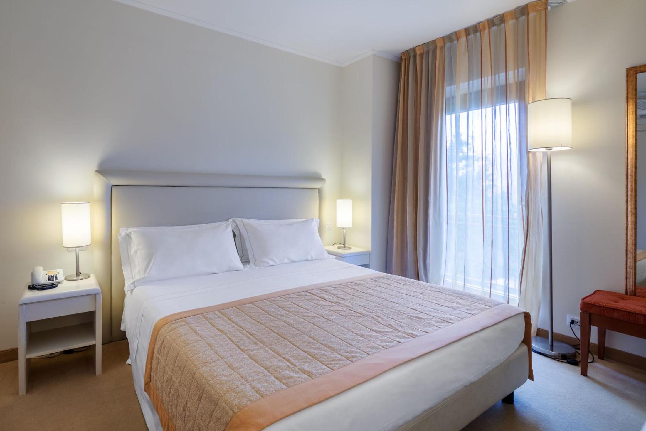 Superior Double Room - Photo 3