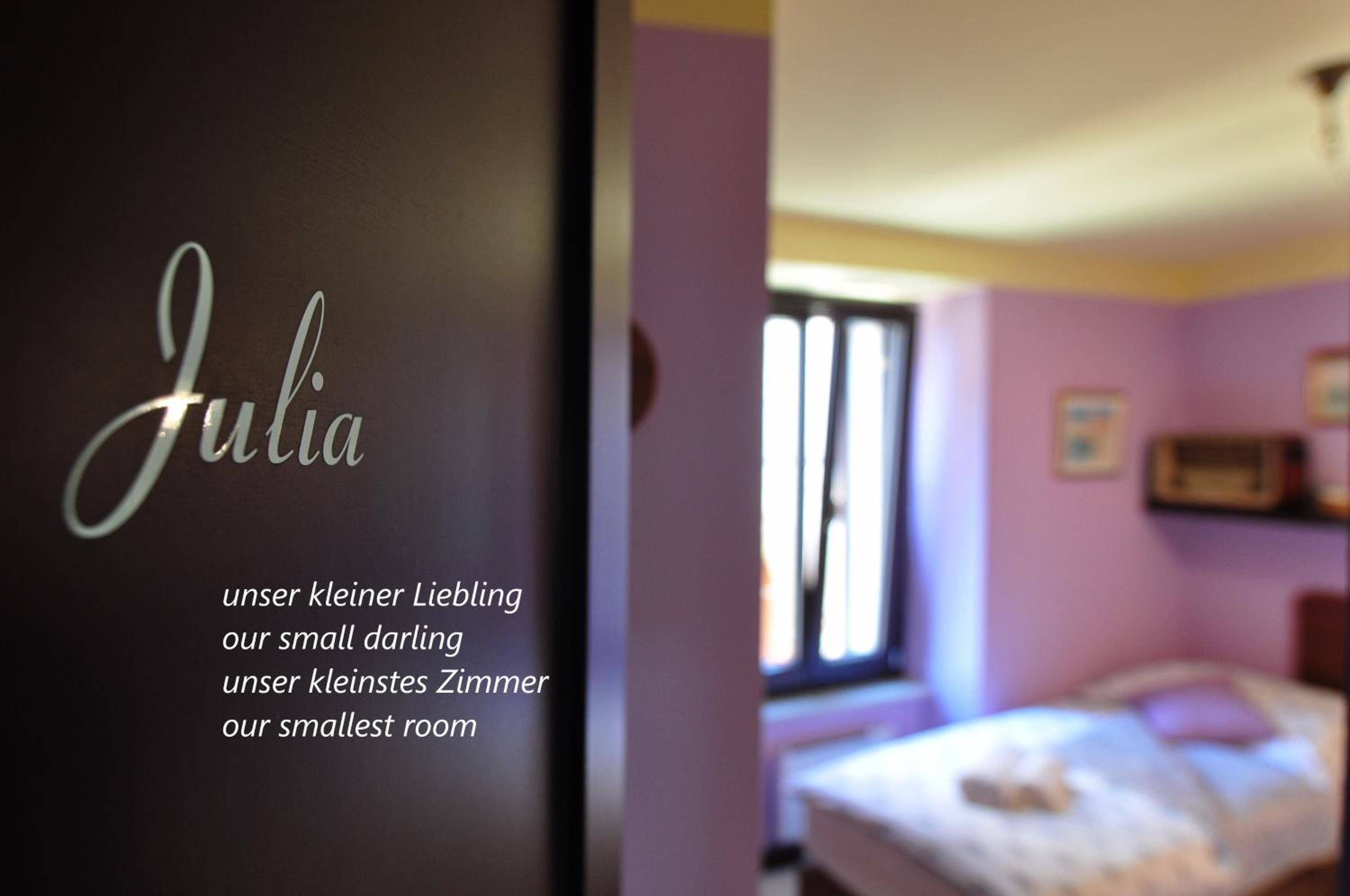 Economy Double Room photo 1