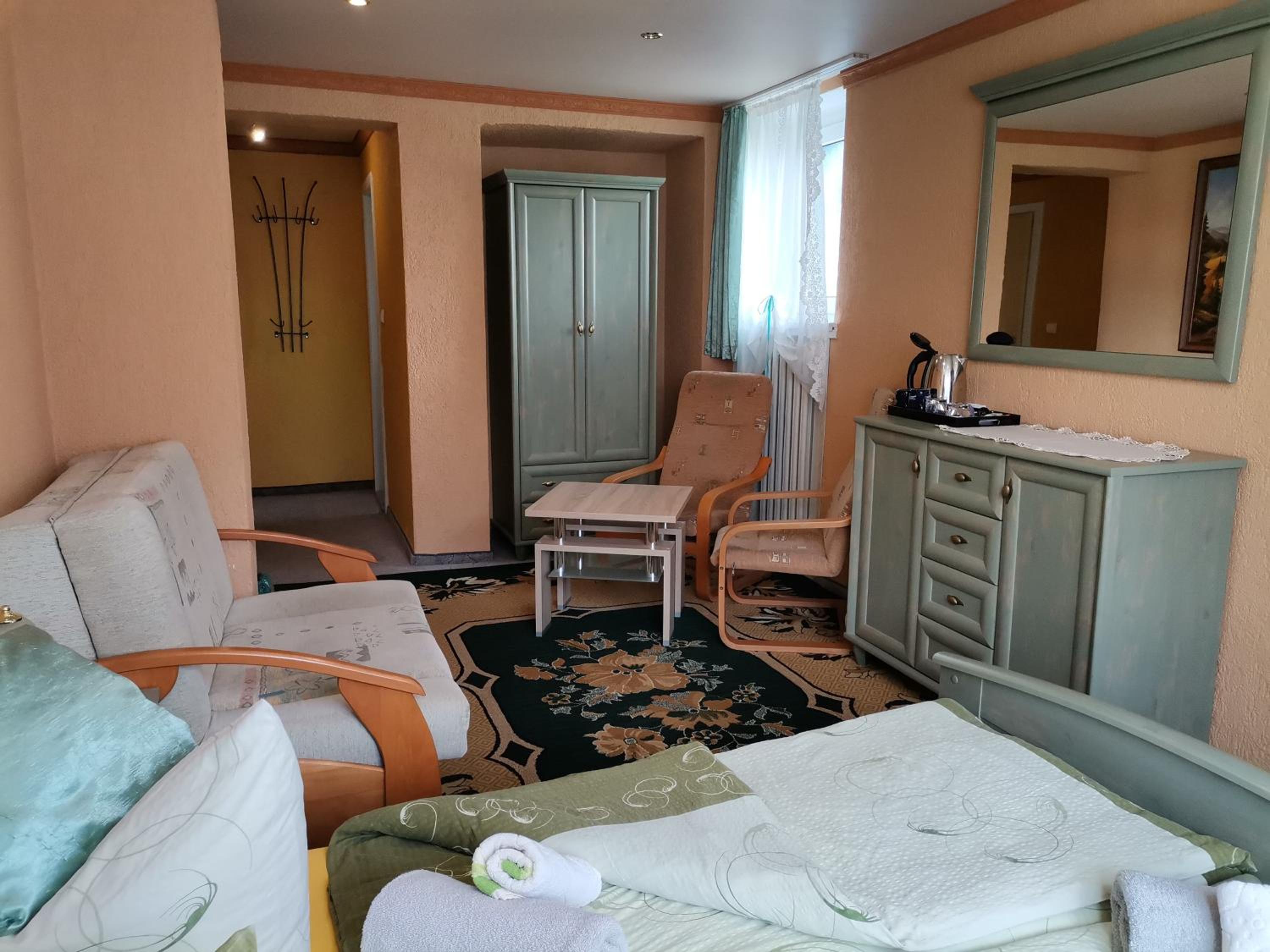 Large Double Room photo 1