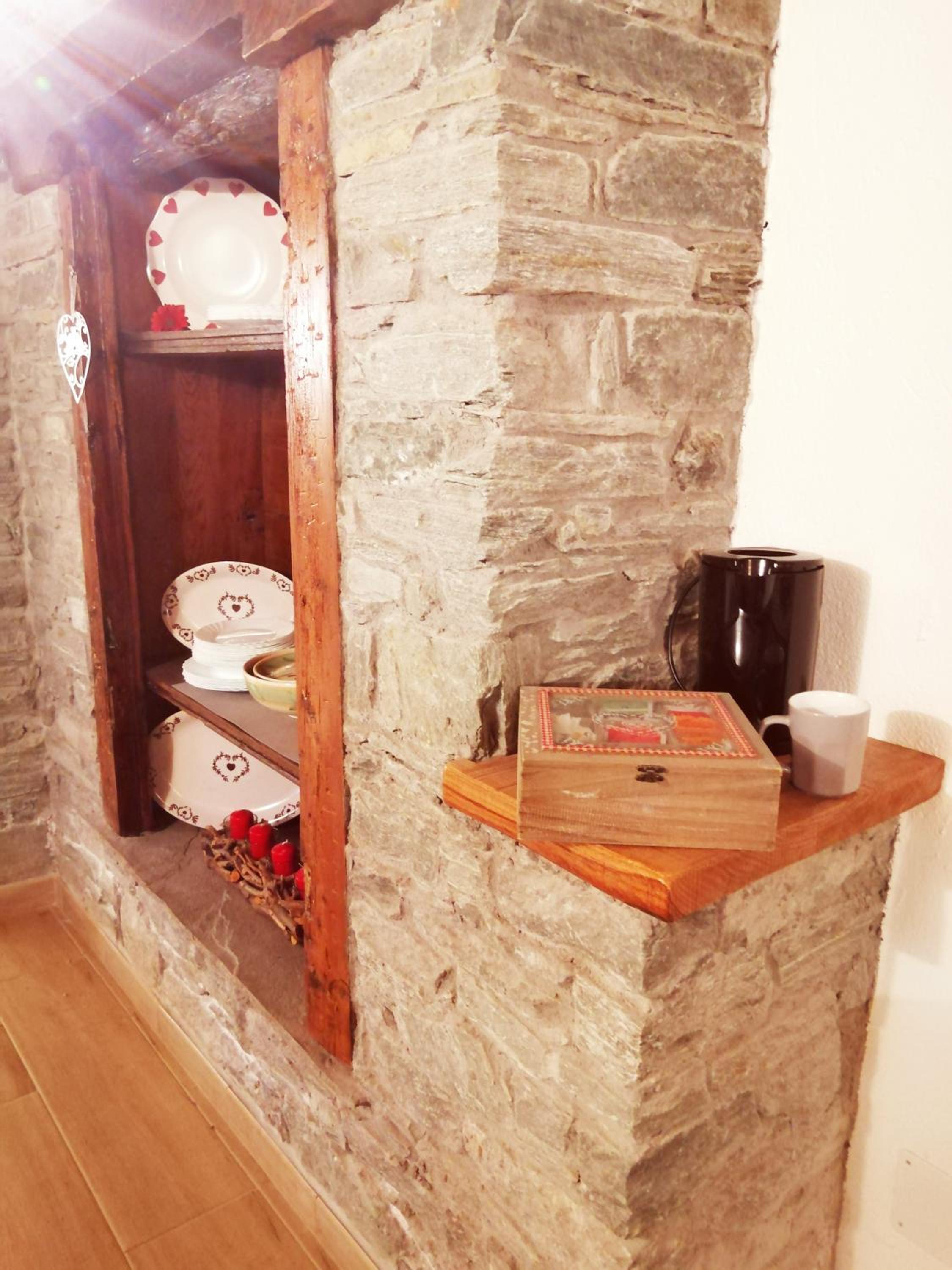 Two-Bedroom House - Photo 12