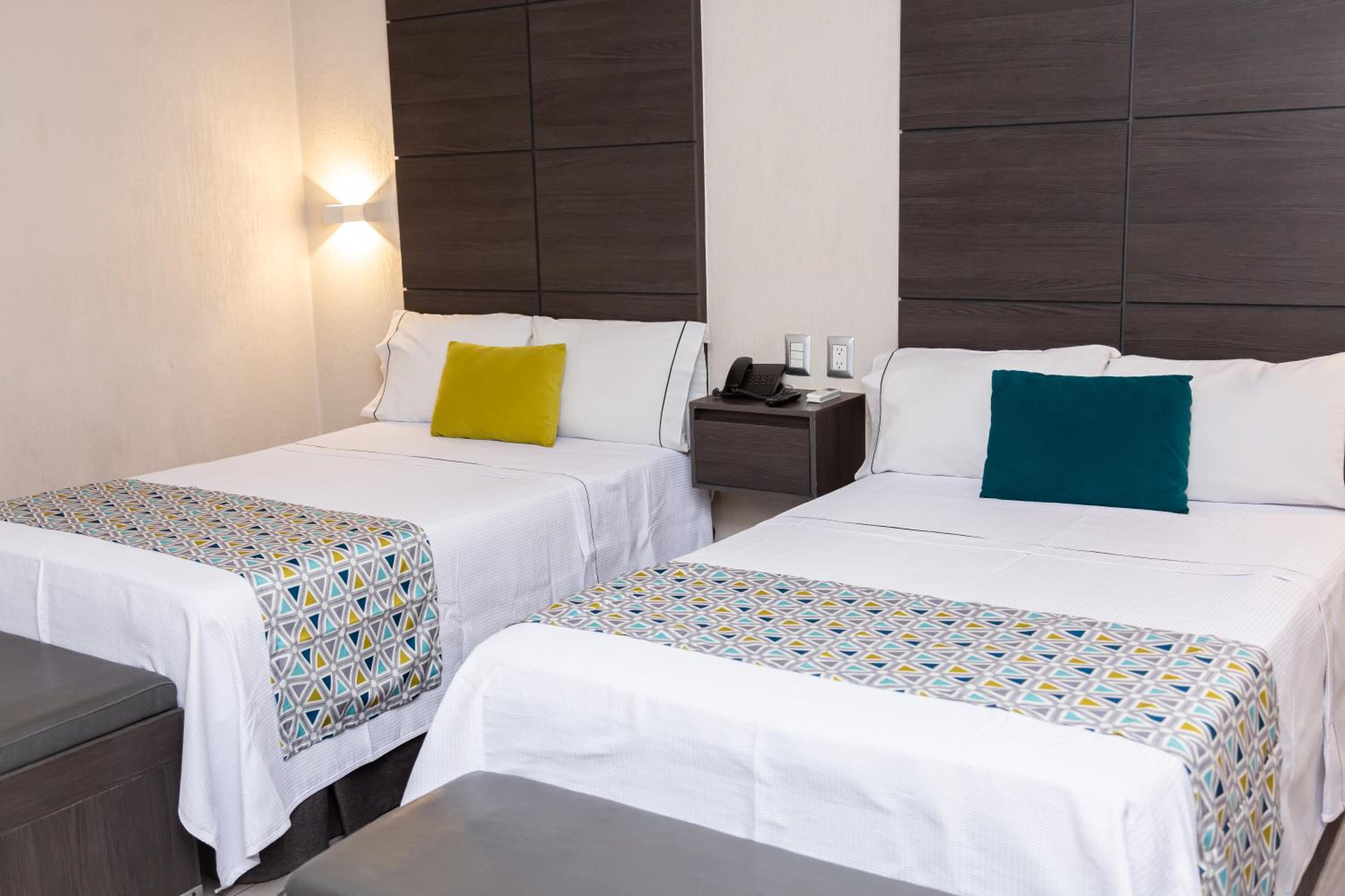 Double Room - Photo 16