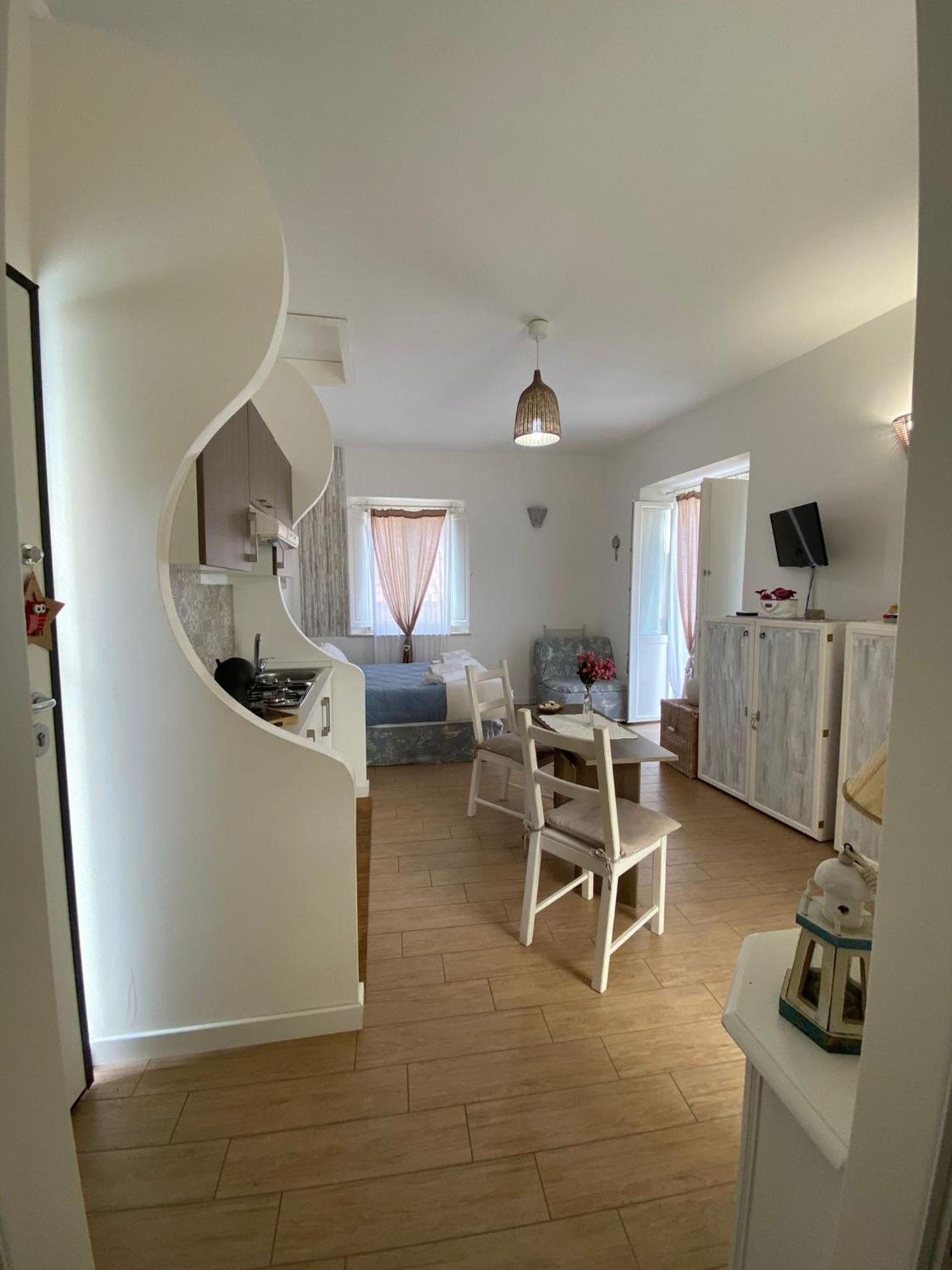Studio with Terrace - Photo 23