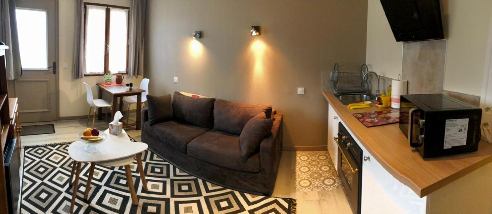 Apartment - Split Level photo 3