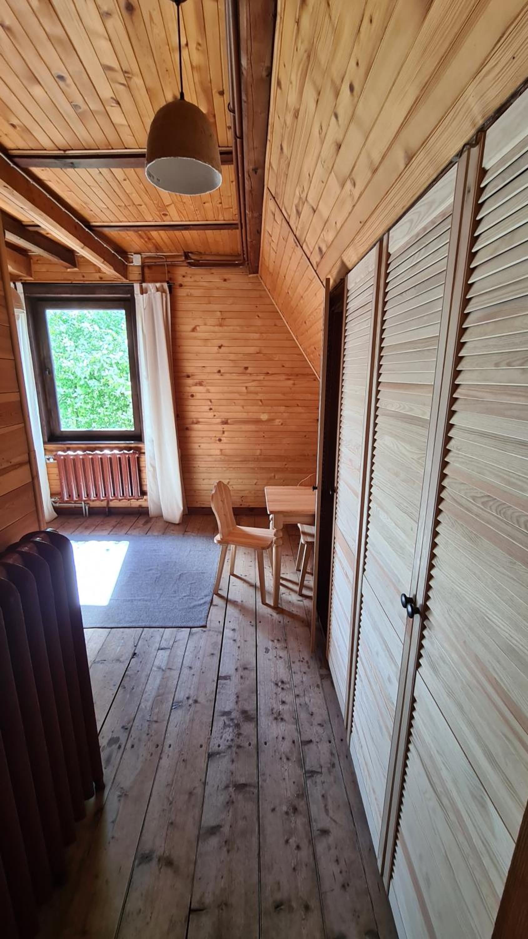 Quadruple Room with Private Bathroom - Photo 10