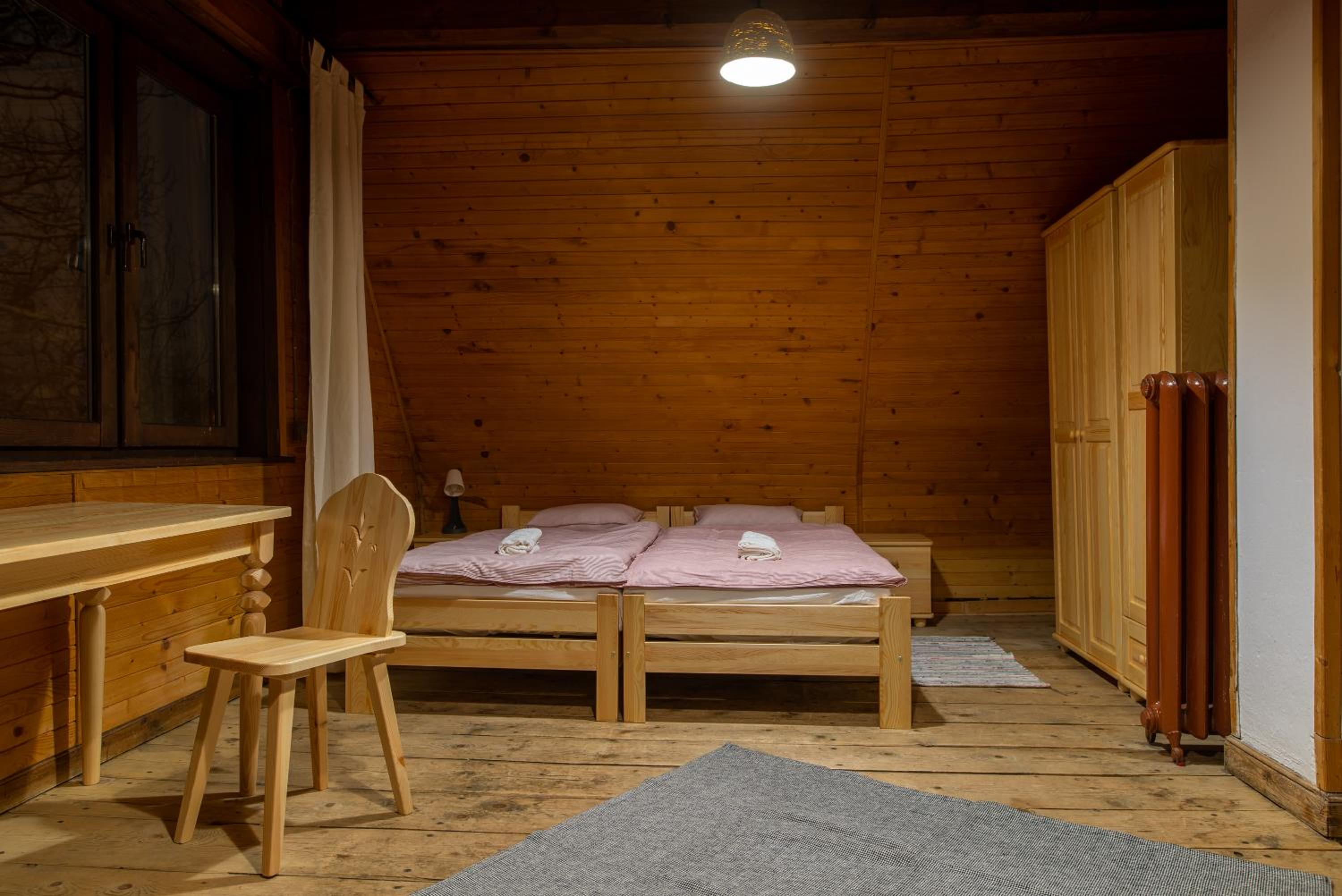 Quadruple Room with Private Bathroom