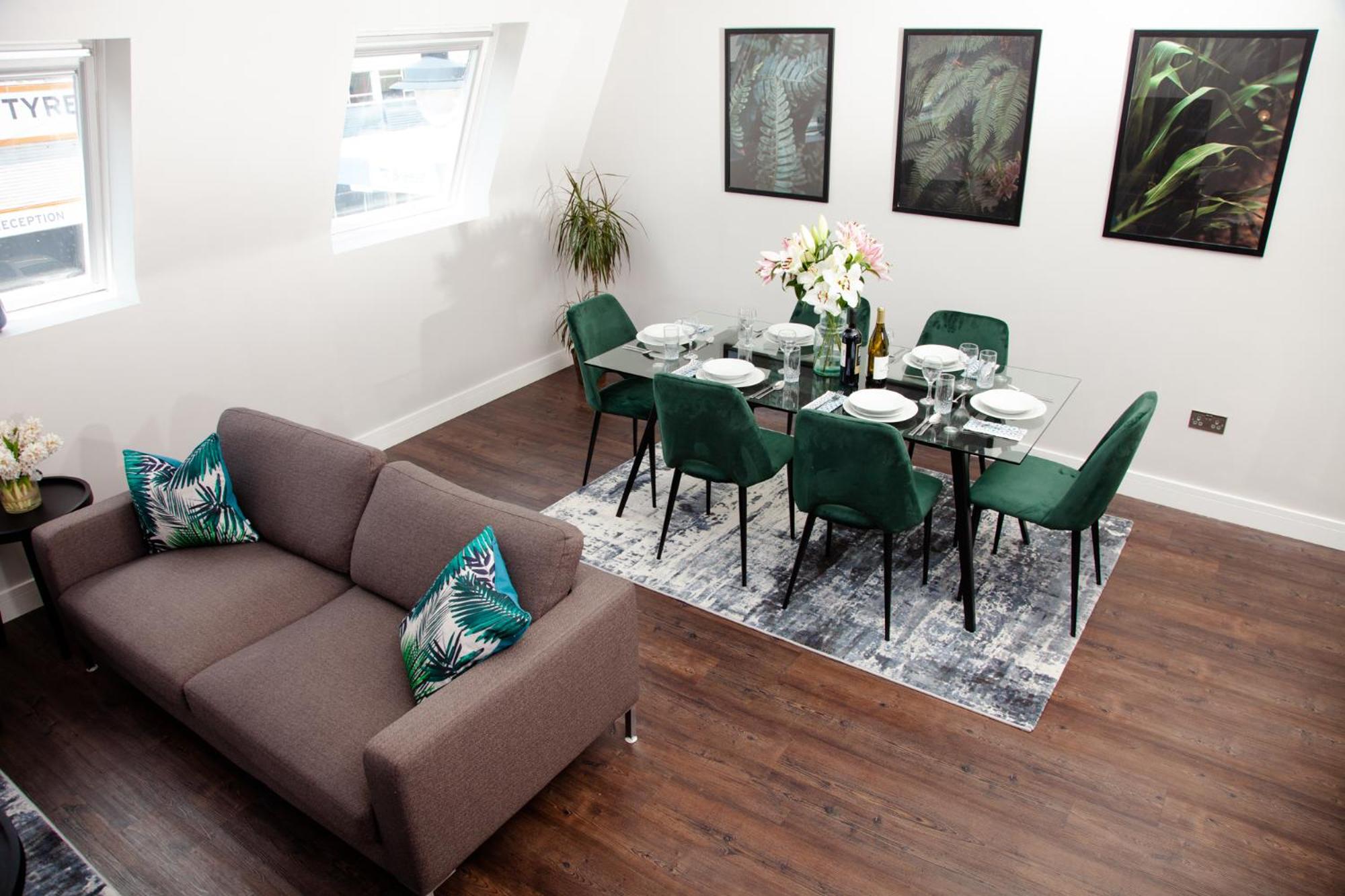 Two-Bedroom Apartment - Photo 20