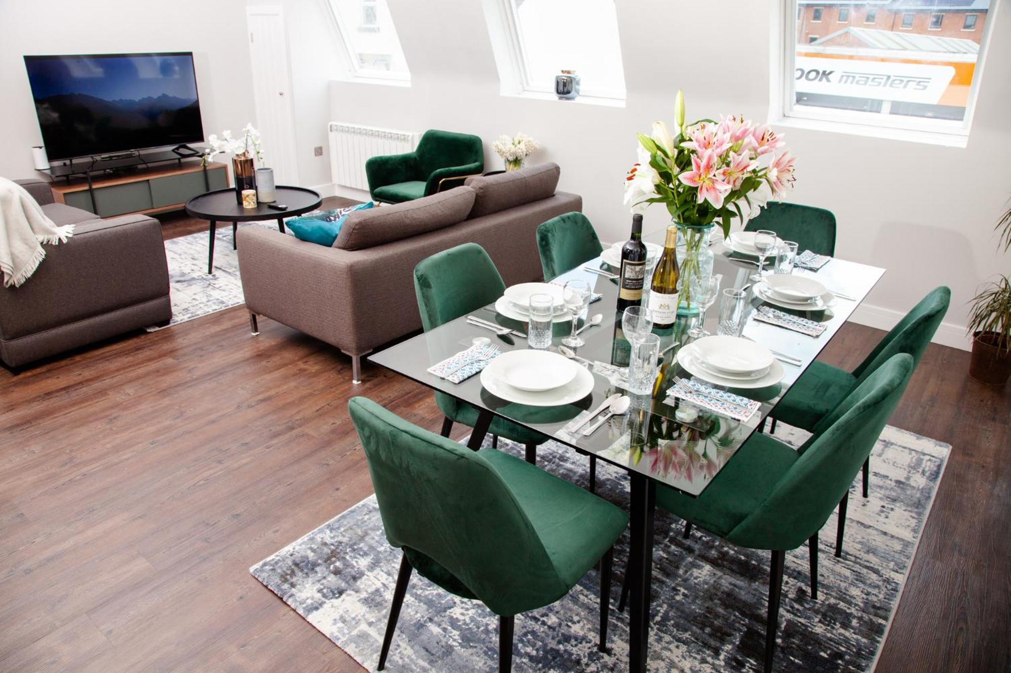 Two-Bedroom Apartment - Photo 25