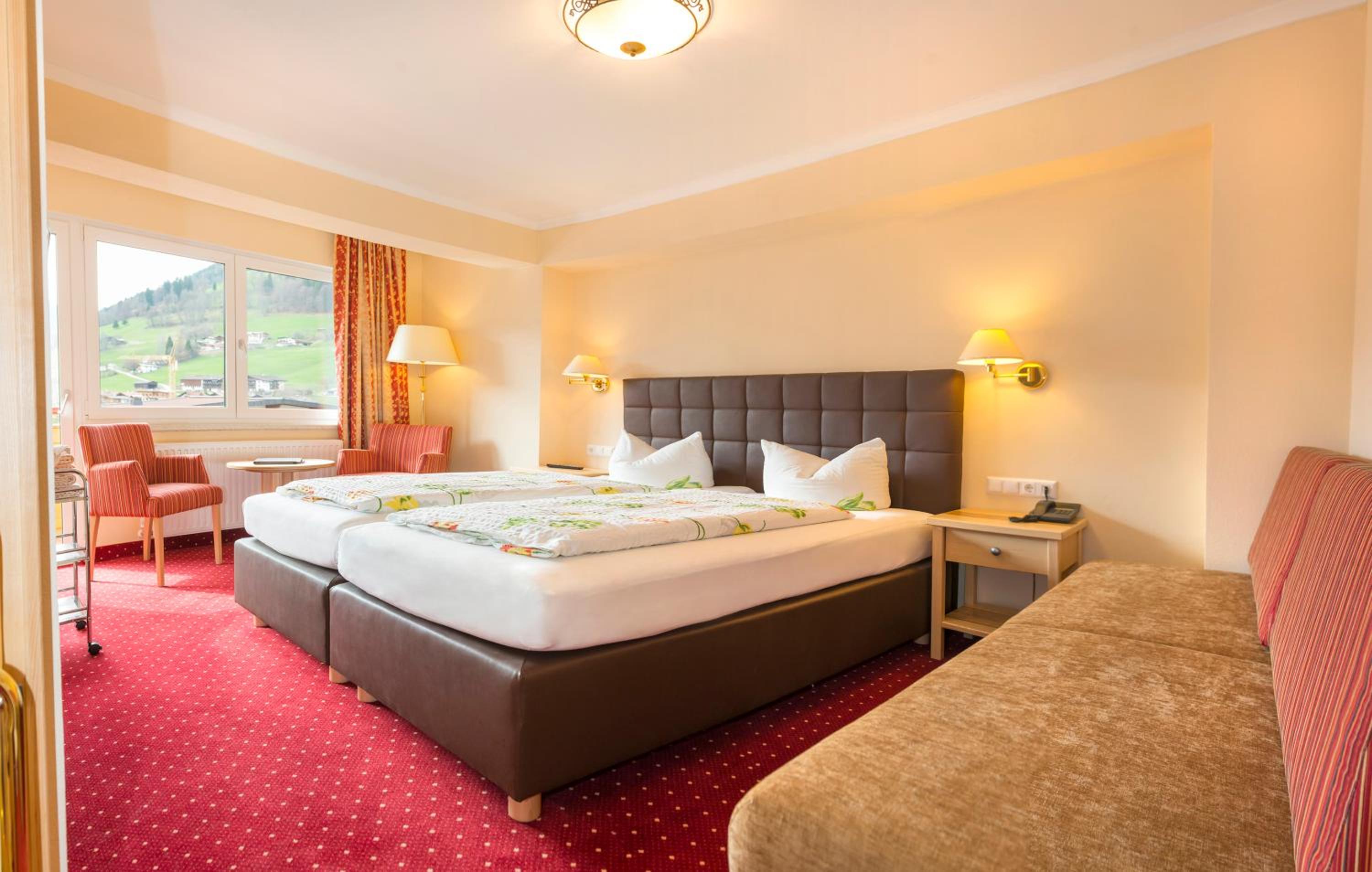 Standard Triple Room photo 2