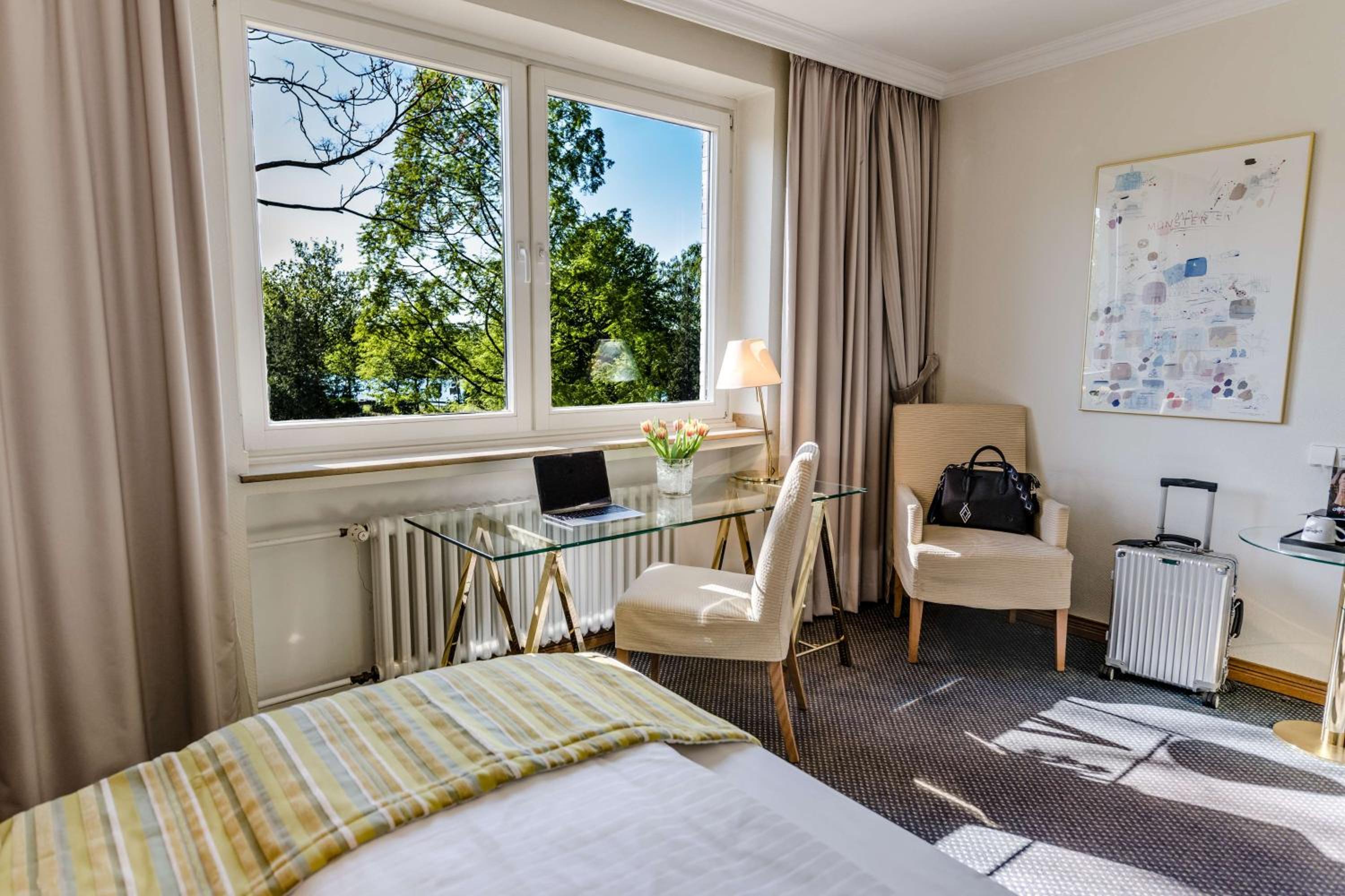 Single Room with Forest View