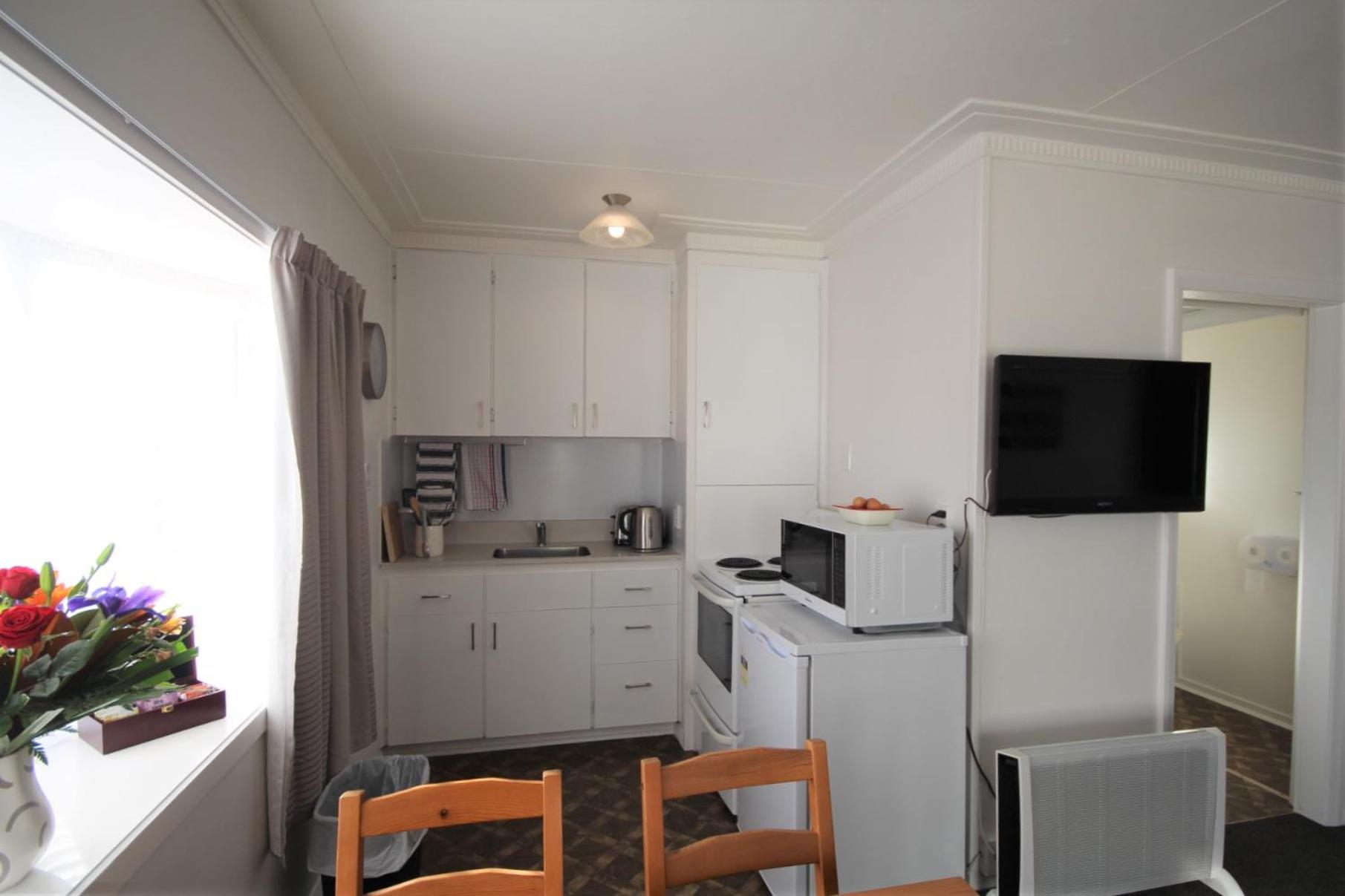 Two-Bedroom Apartment photo 3