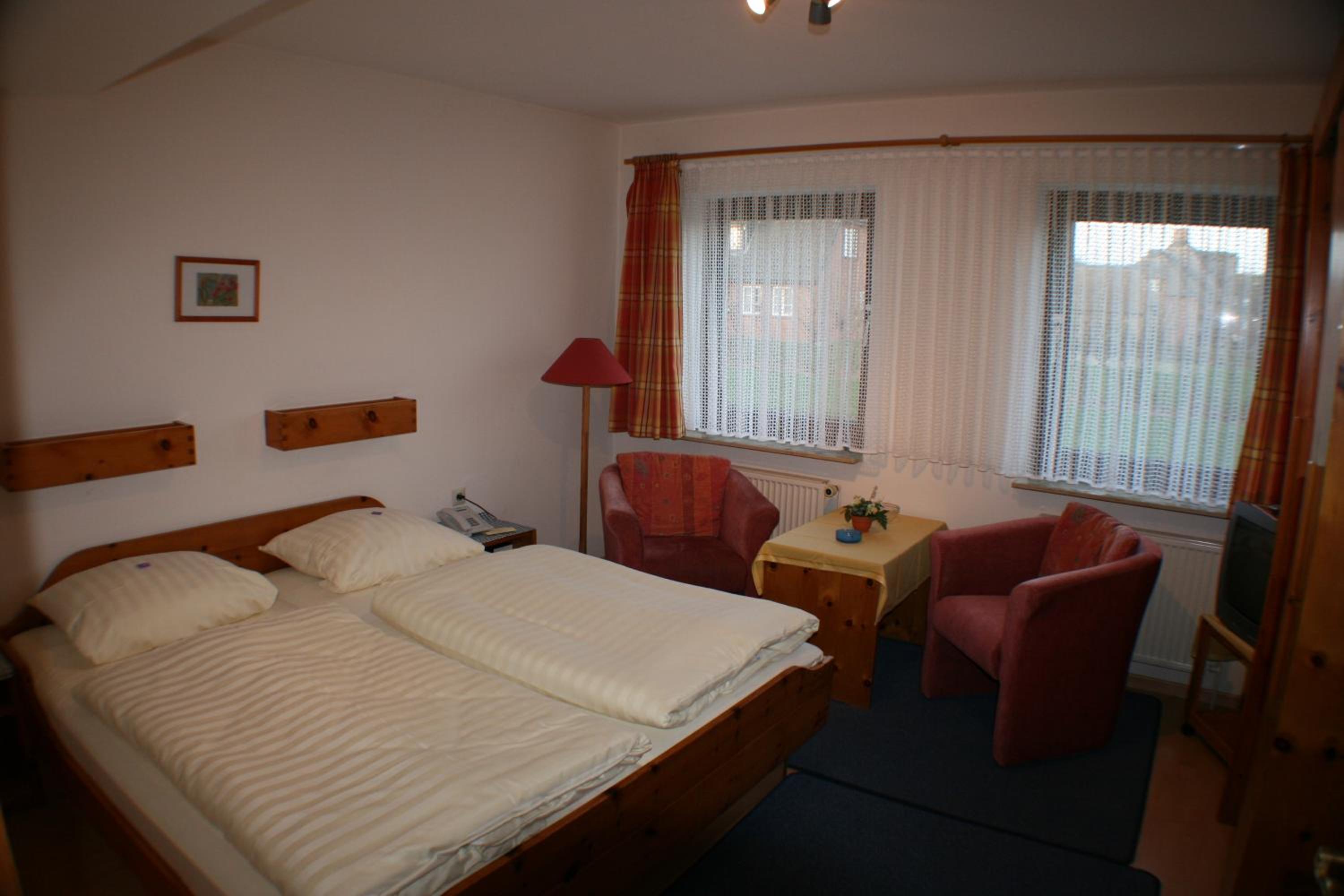 Double Room - Photo 5