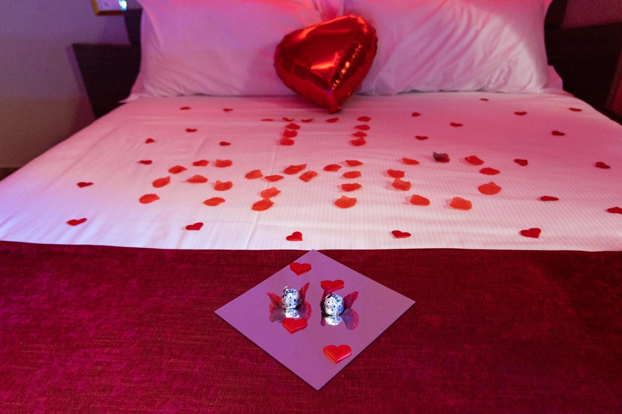 Suite with Spa Bath photo 2