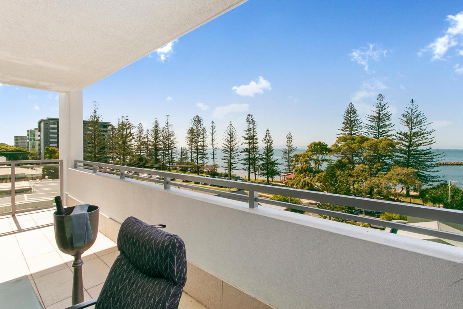 Three Bedroom Ocean View photo 2