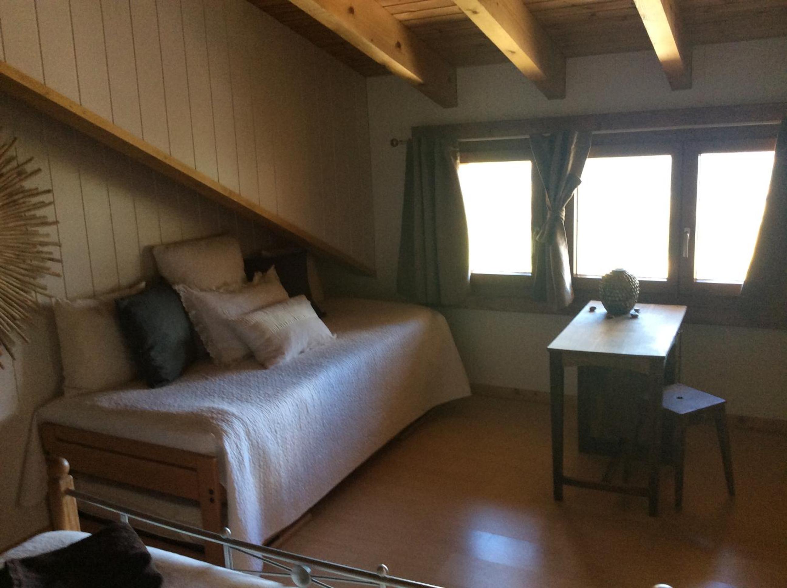 Family Room with Balcony photo 3