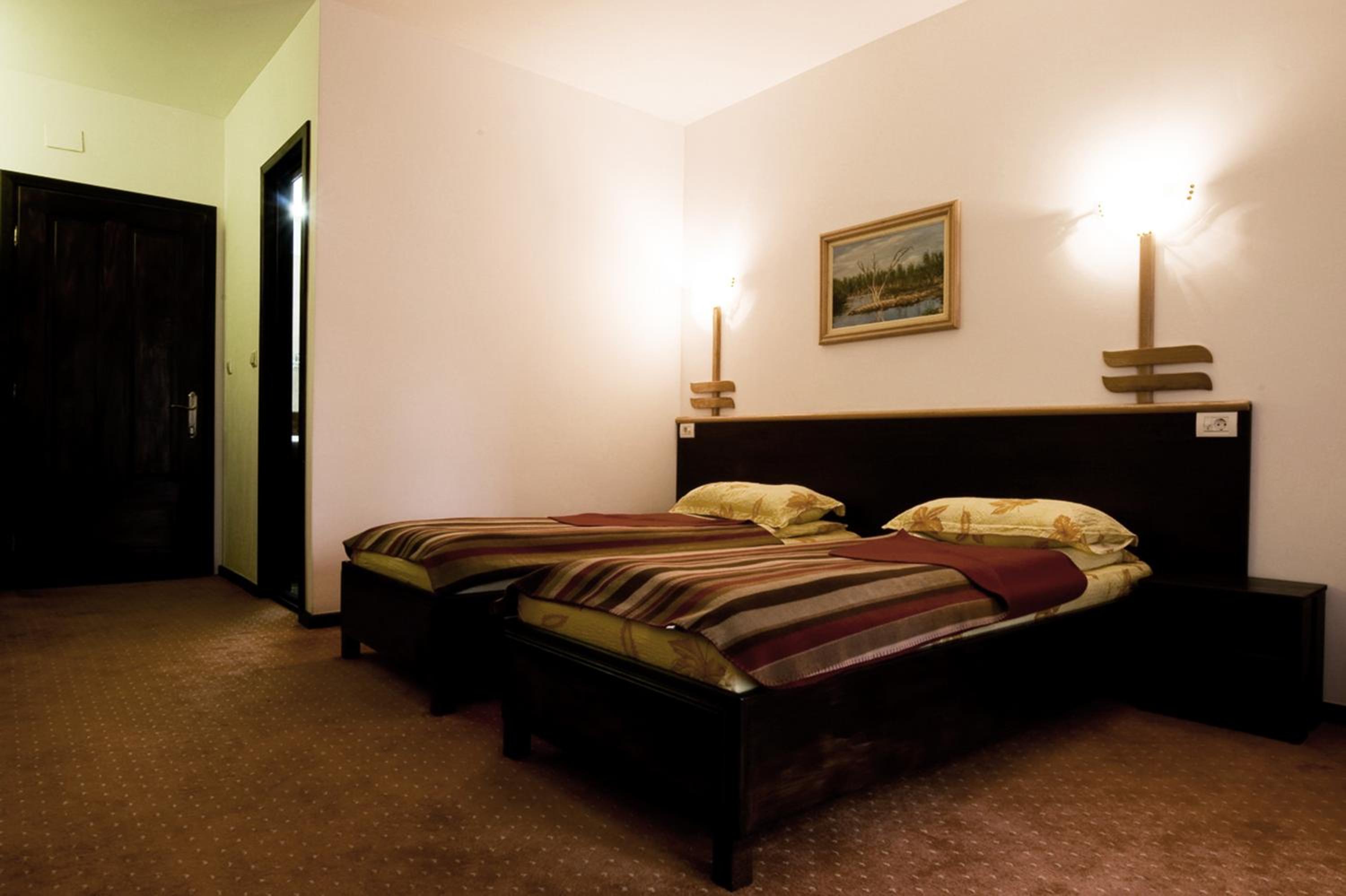 Double or Twin Room photo 3