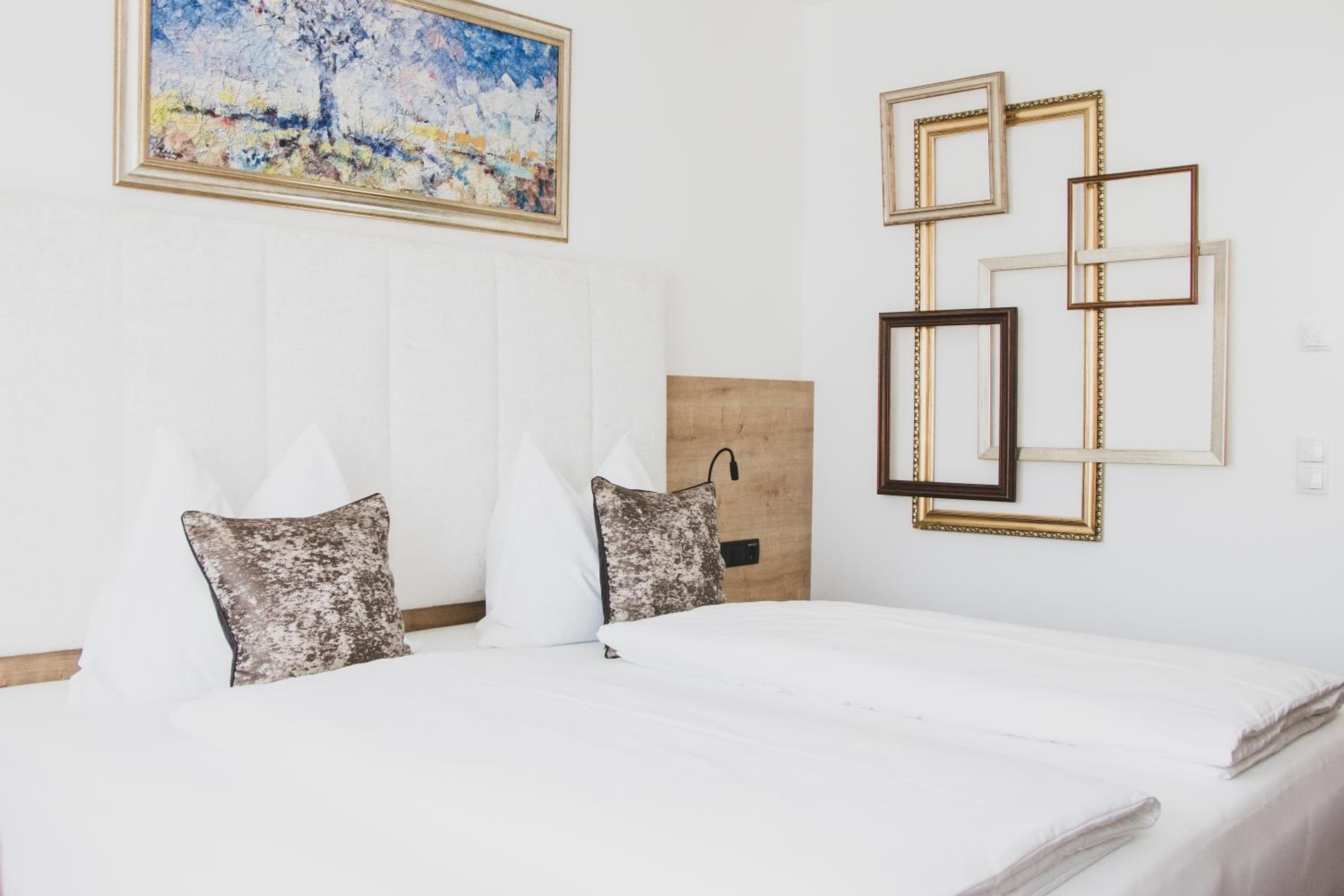 Deluxe Double Room photo 3