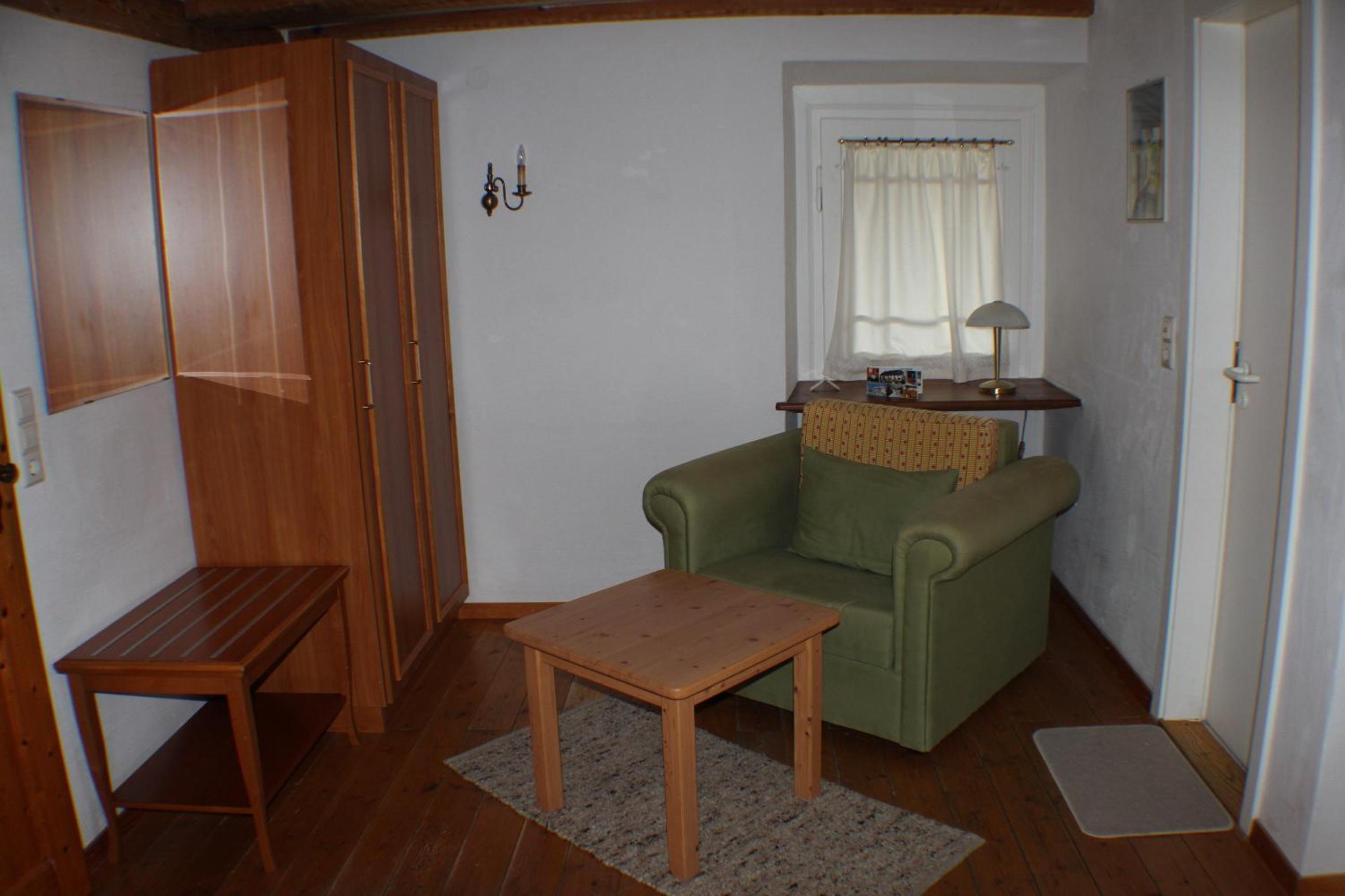 Family Room - Photo 6