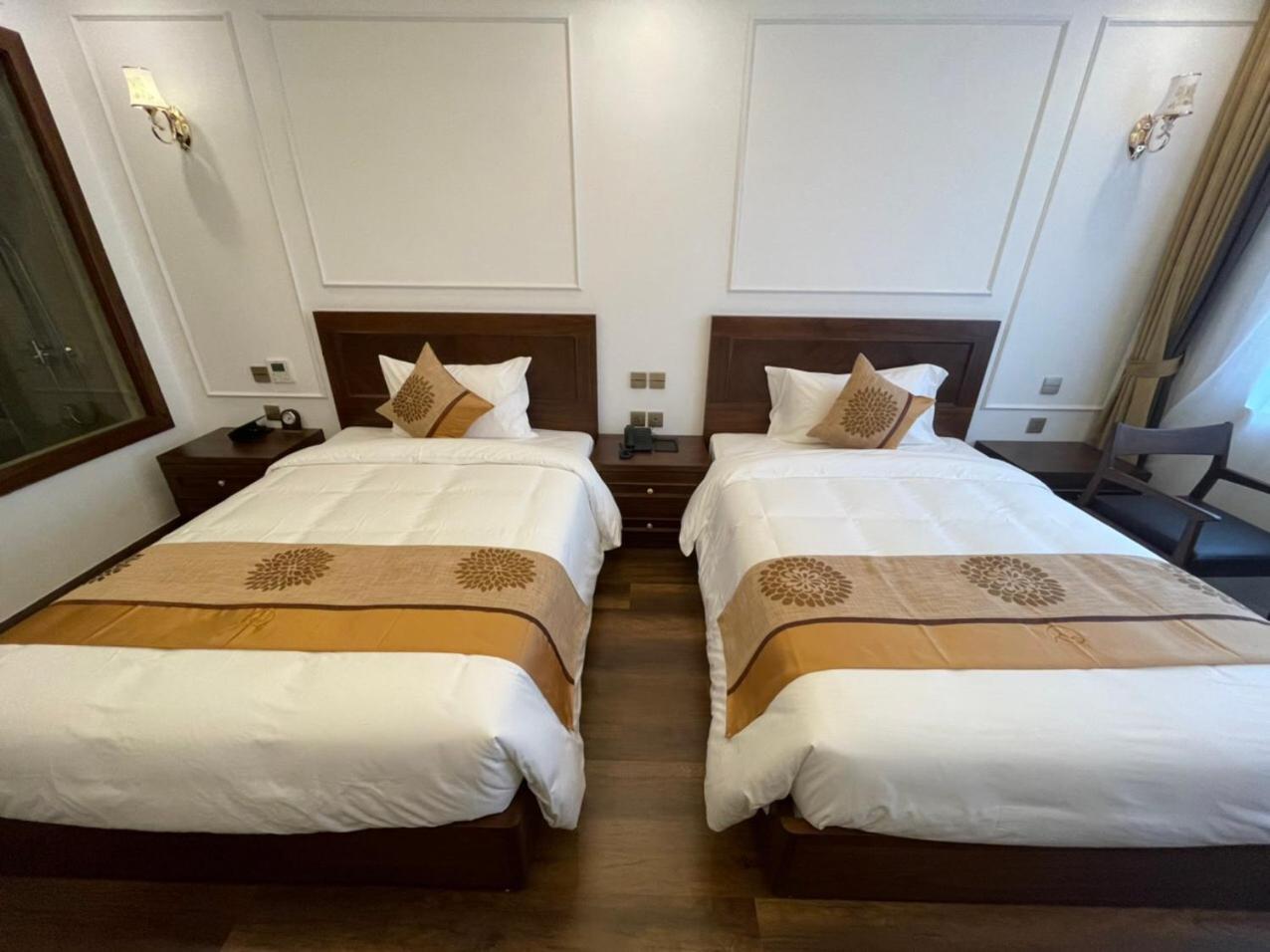 Large Twin Room