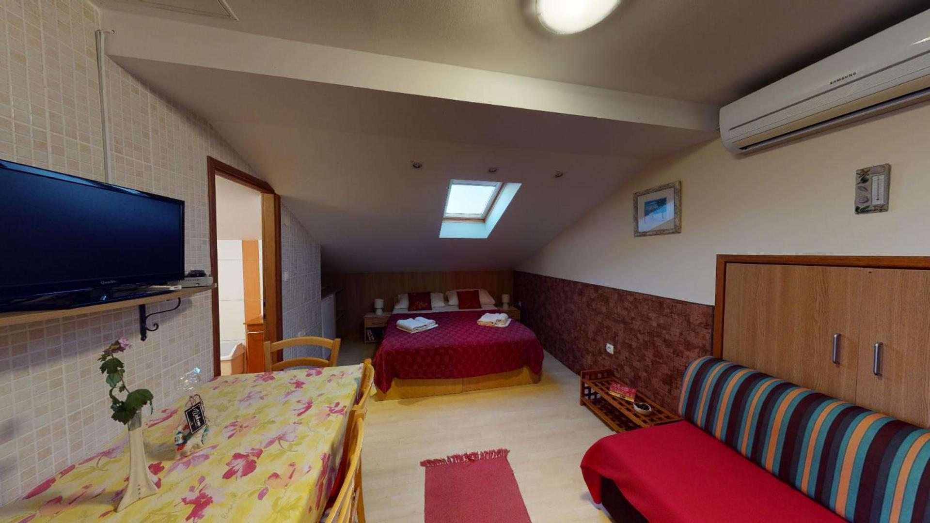 Economy Double Room photo 1