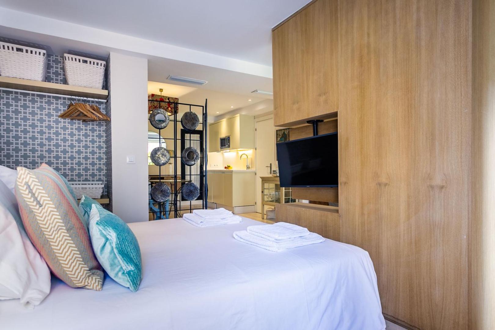 Superior Apartment