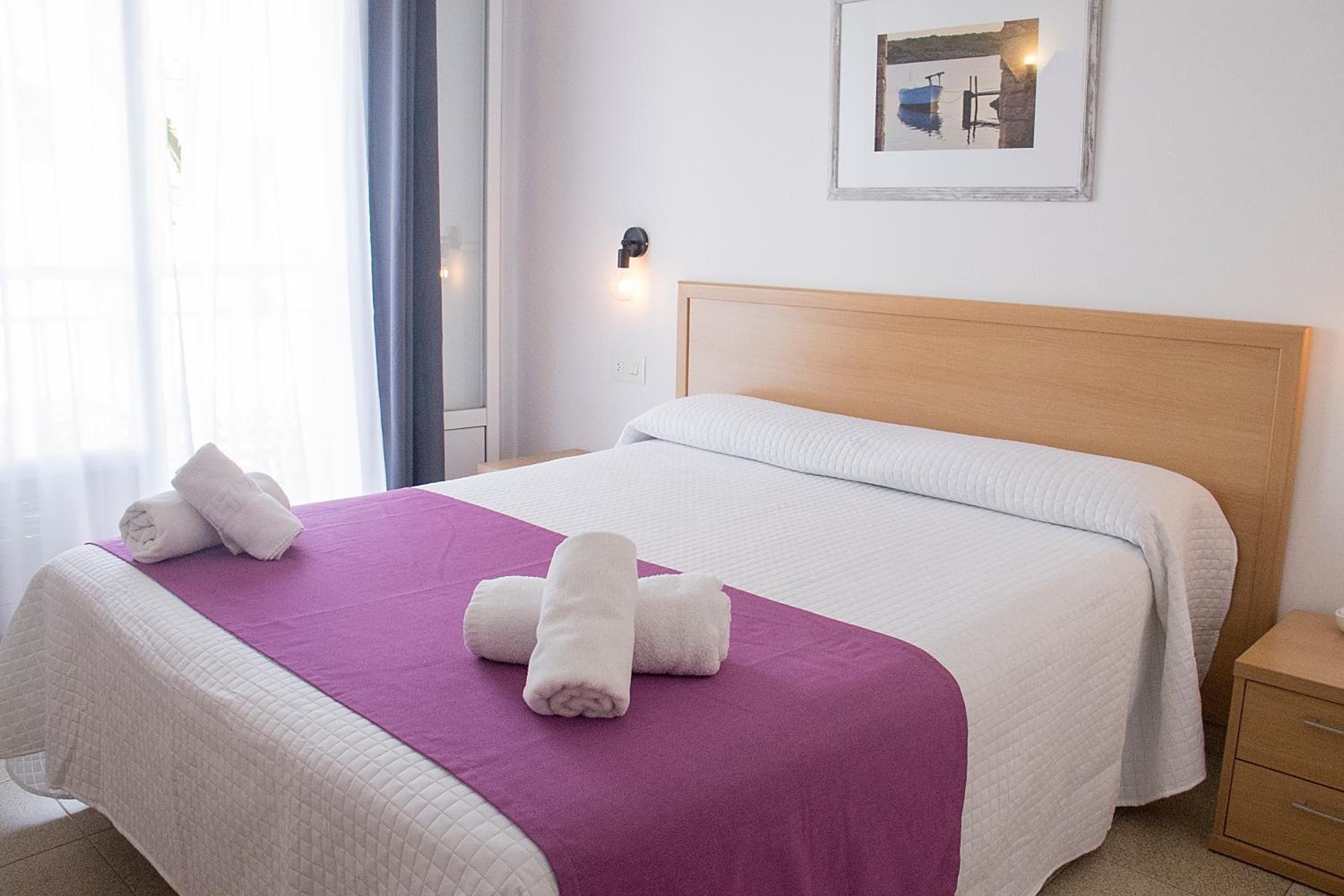 Double Room - Photo 7