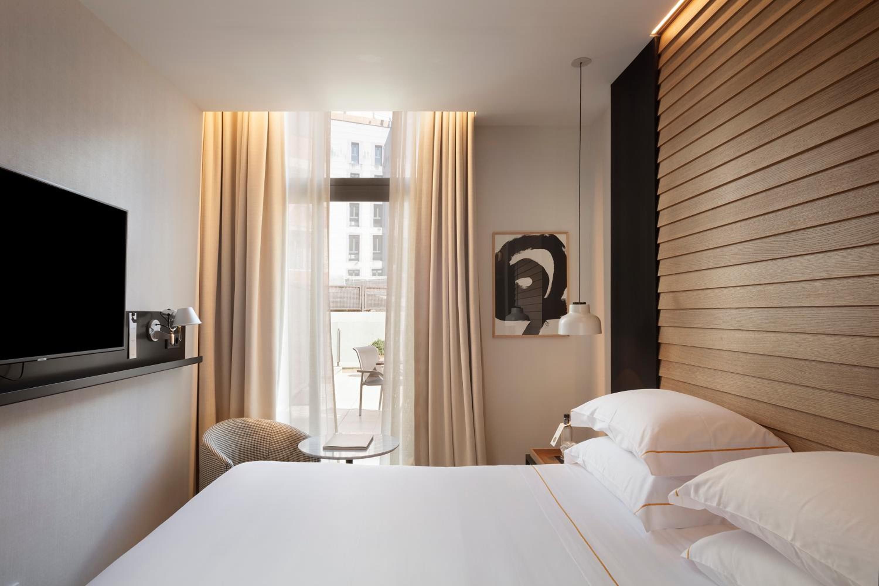 Double or Twin Room with Private Terrace photo 2
