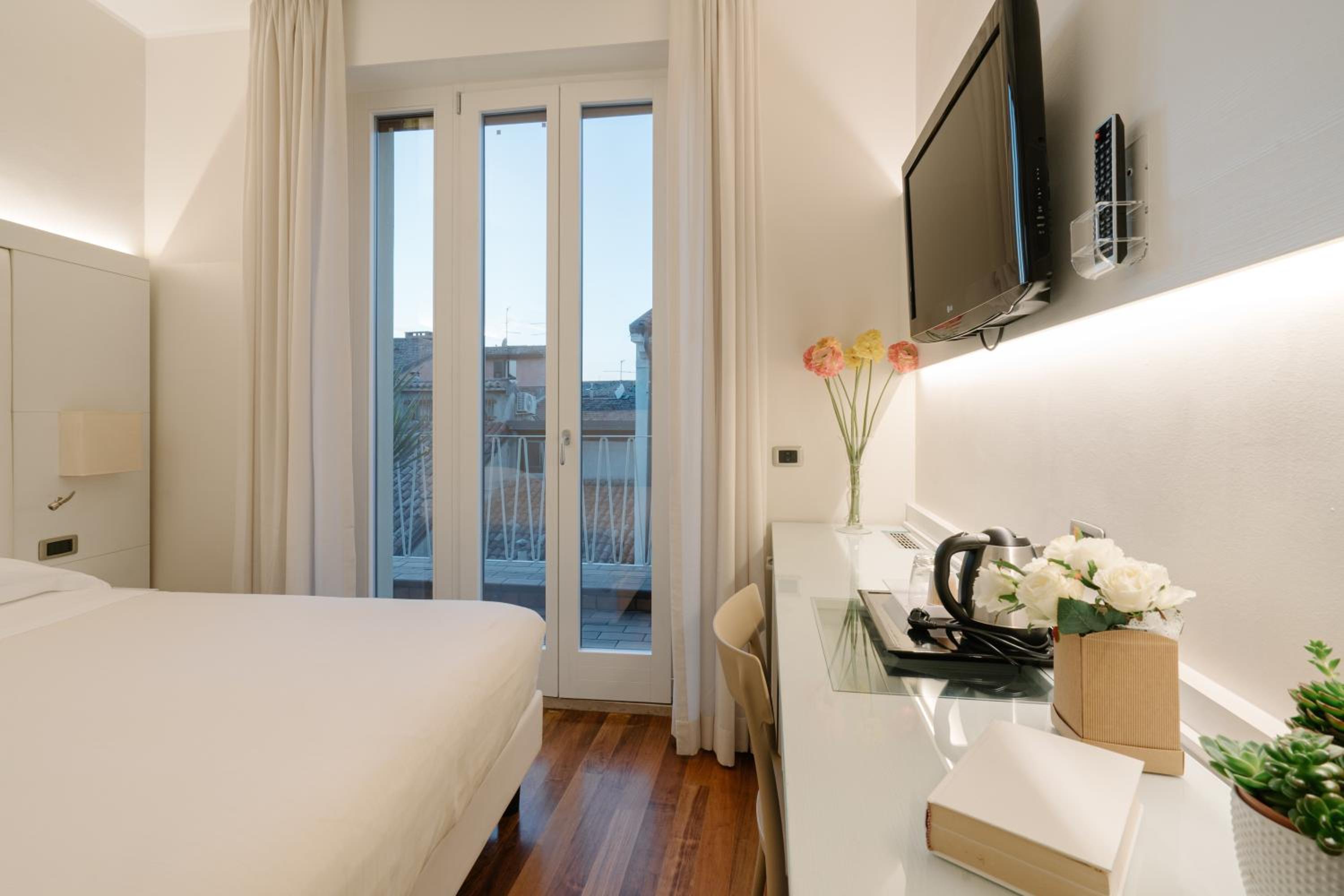 Superior Double or Twin Room - Photo 5